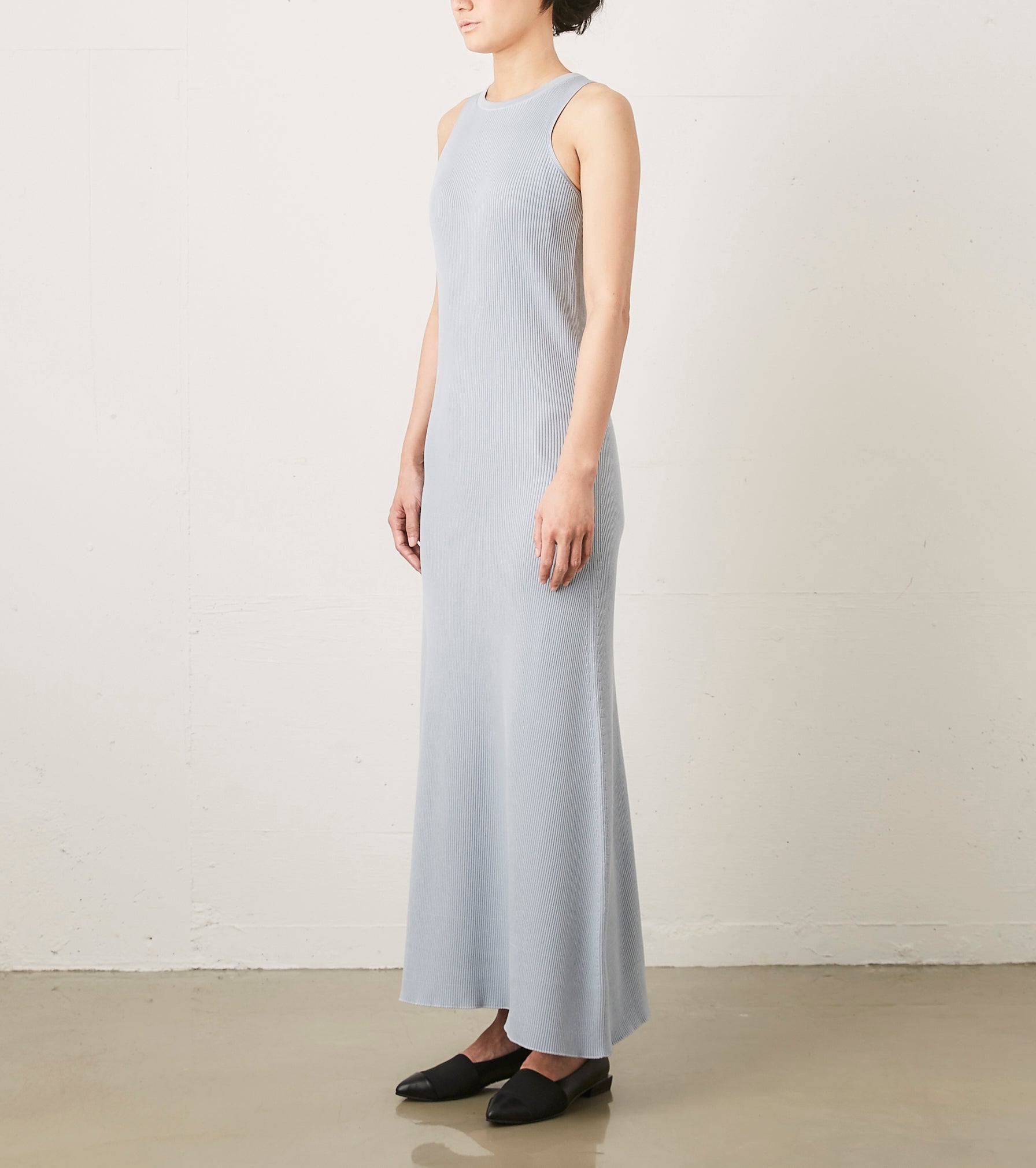 A Very Minimalistic Dress – CFCL Official Online Store