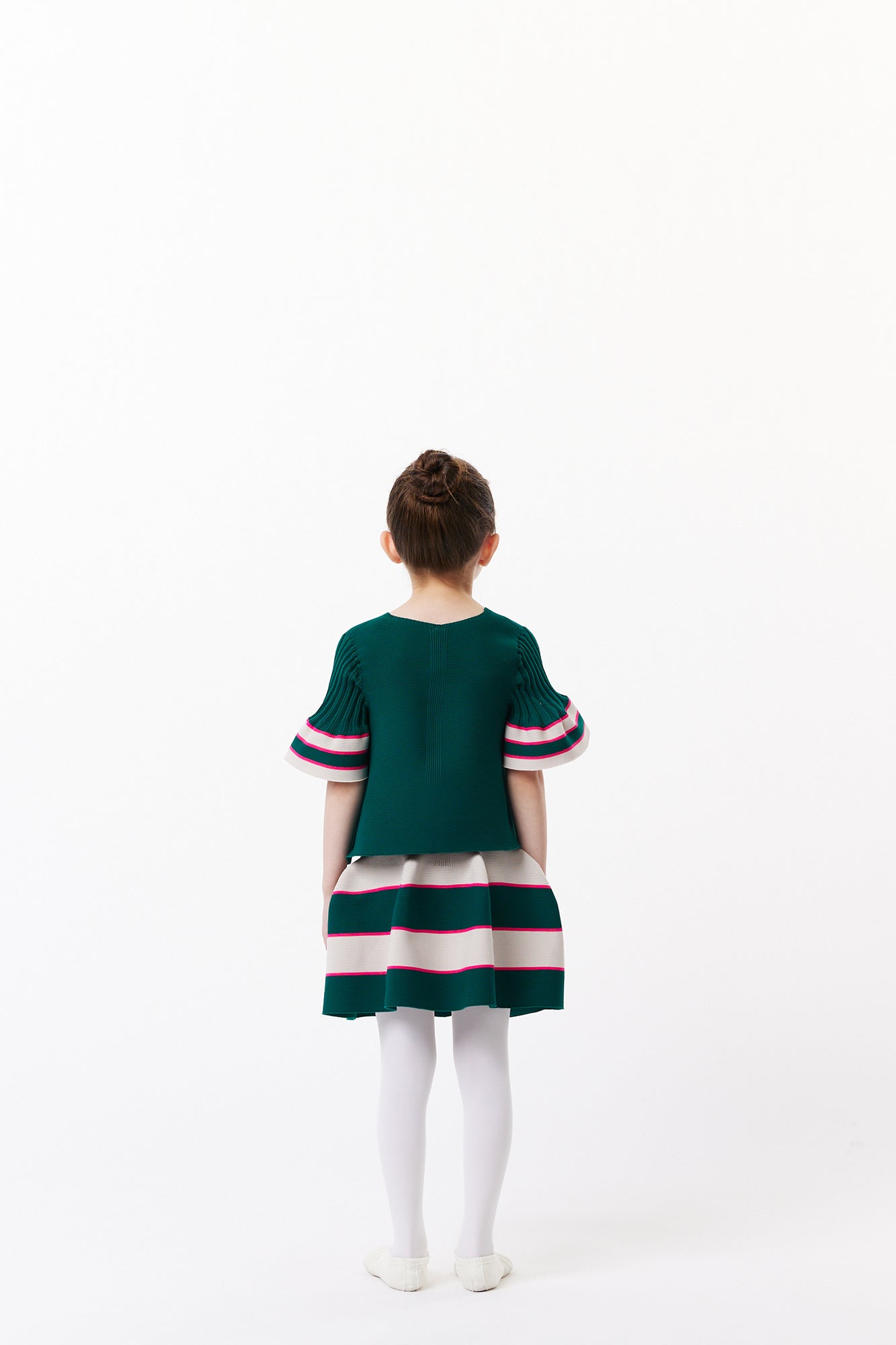 Model height: 114cm Wearing size: 1