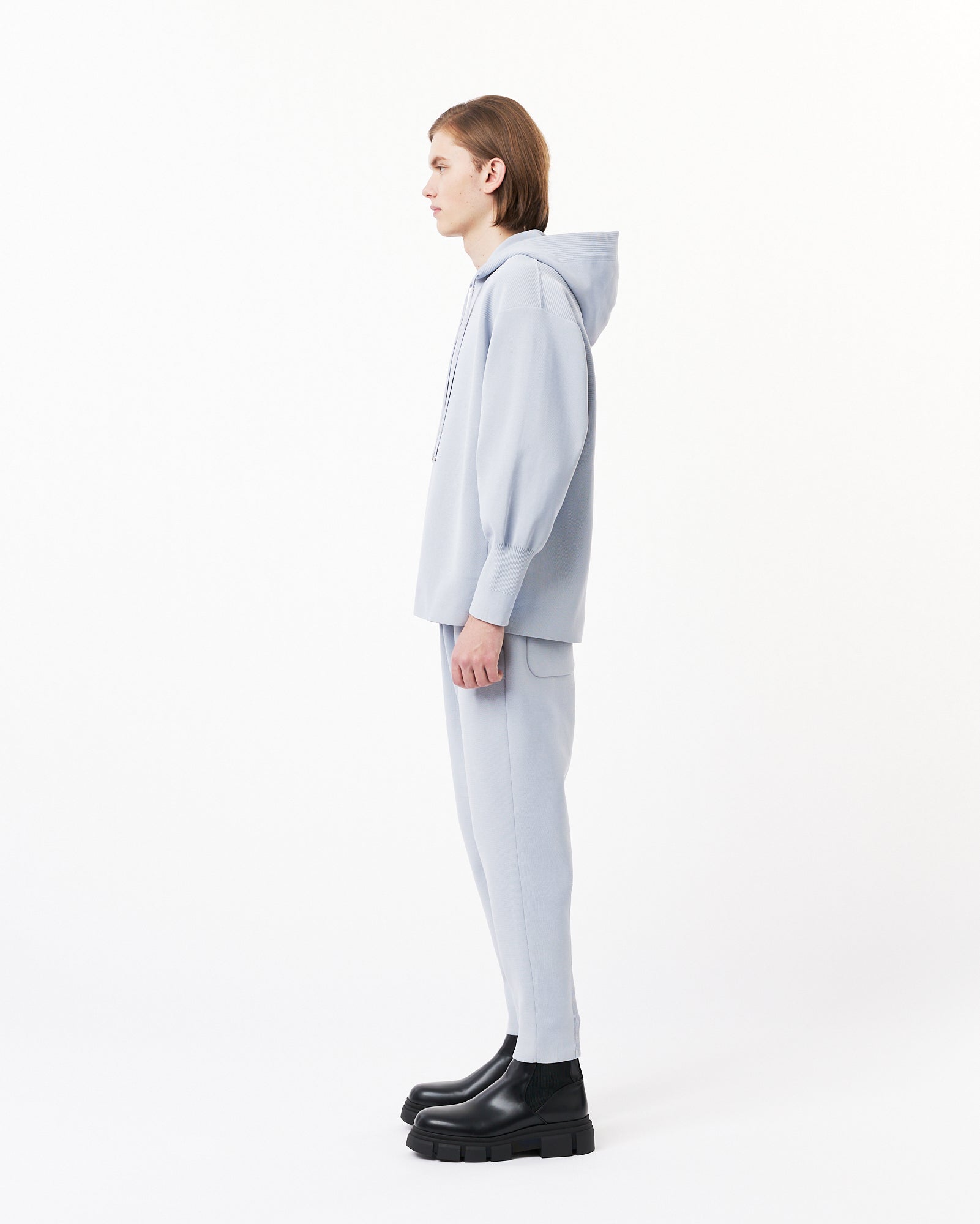 モデル身長:184cm 着用サイズ:5