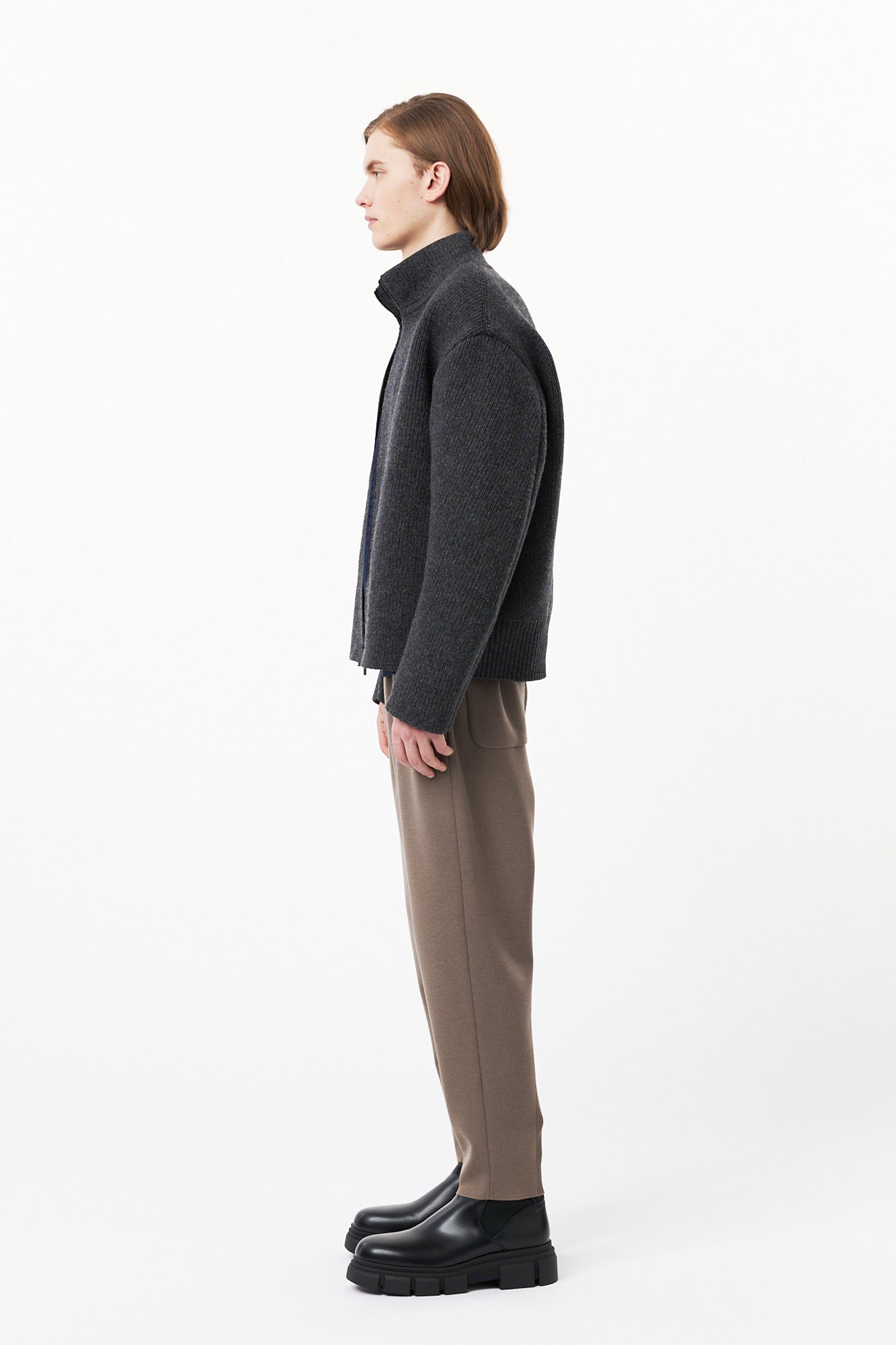 モデル身長:184cm 着用サイズ:5