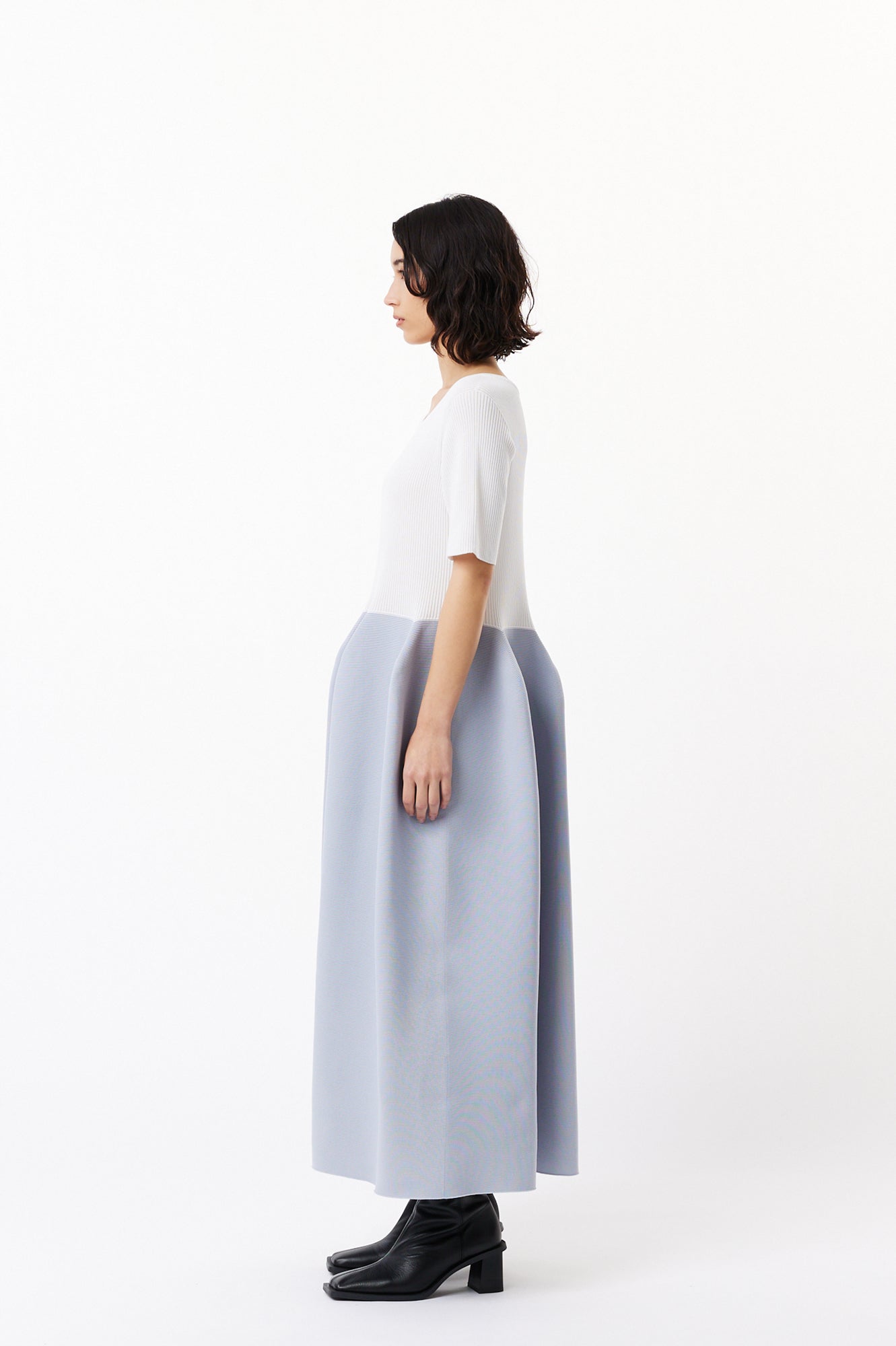 Model height: 167cm Wearing size: 3
