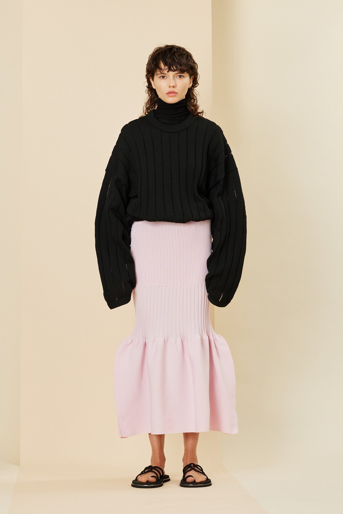 Model height: 176cm Wearing size: 3