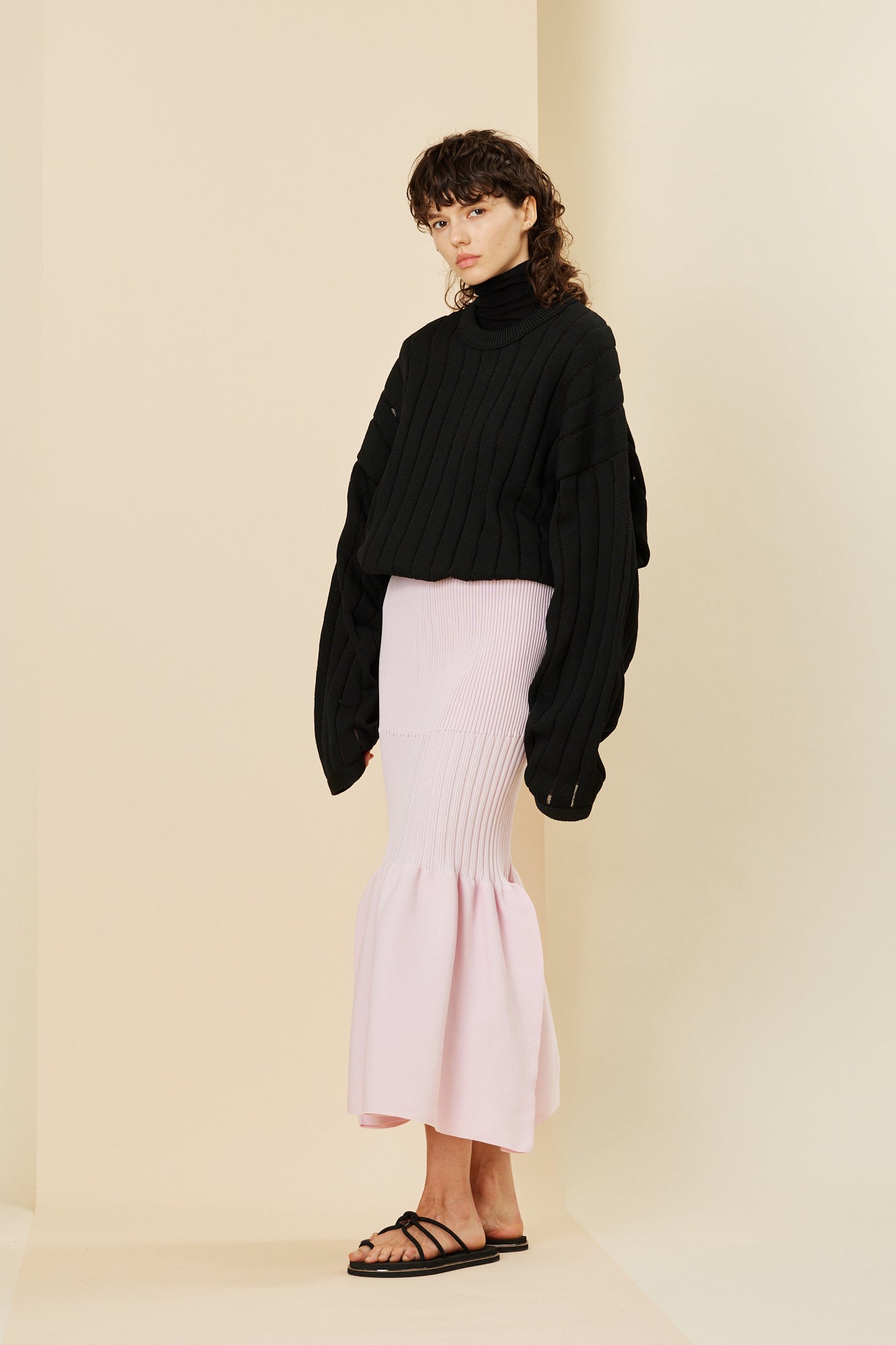 Model height: 176cm Wearing size: 3