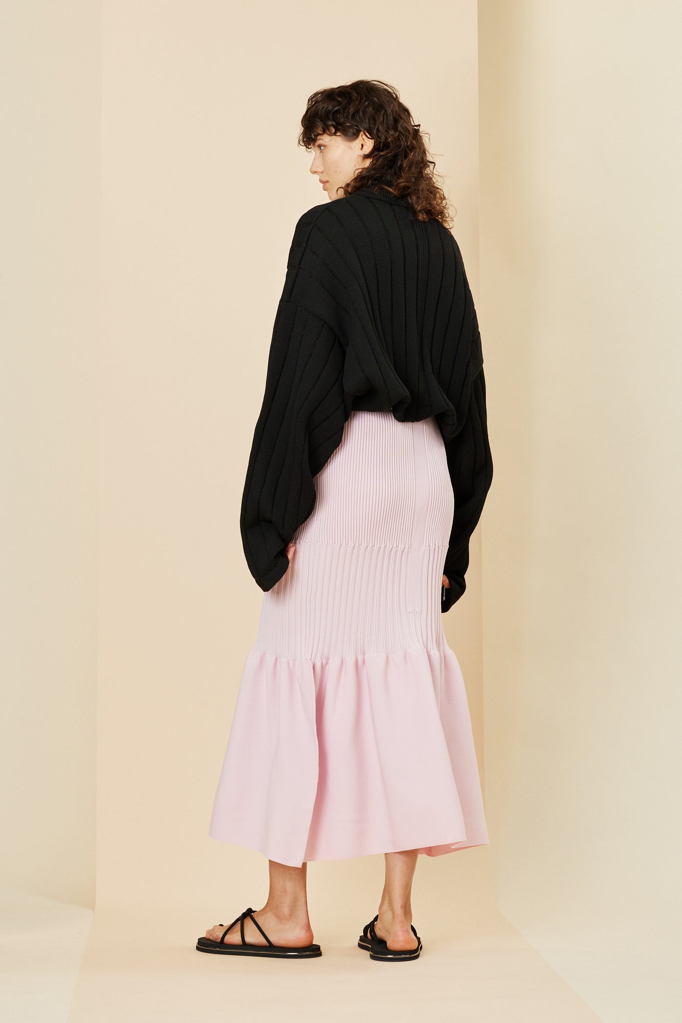Model height: 176cm Wearing size: 3
