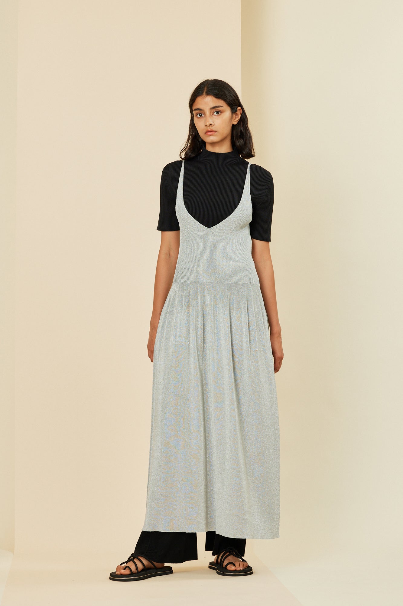 Model height: 172cm Wearing size: 3