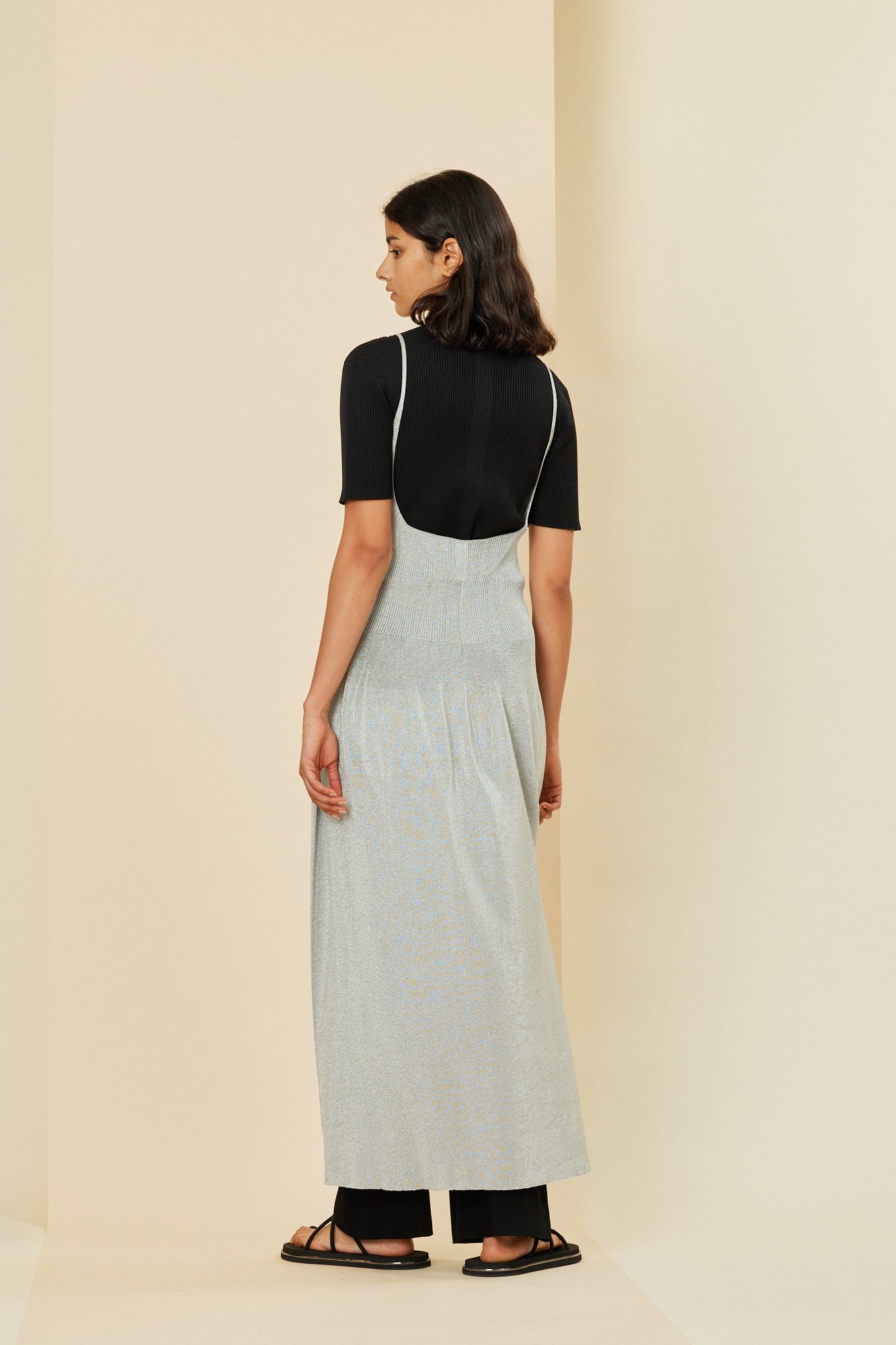 Model height: 172cm Wearing size: 3