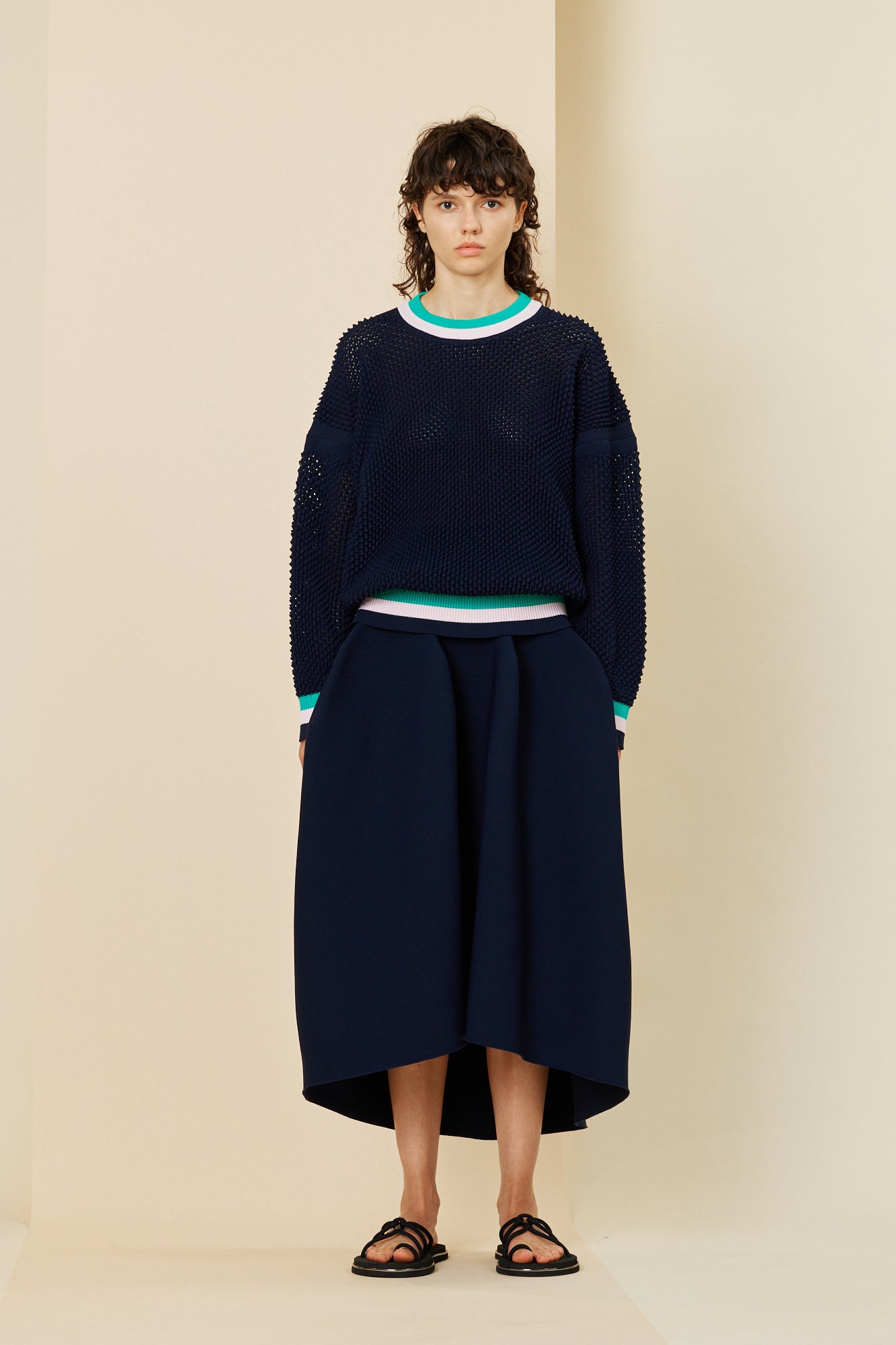 Model height: 176cm Wearing size: 5