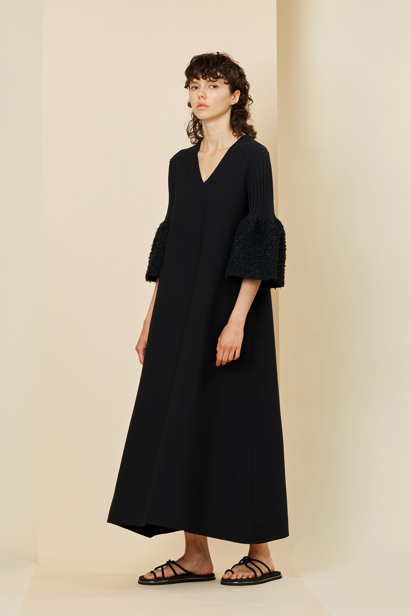 Model height: 176cm Wearing size: 3