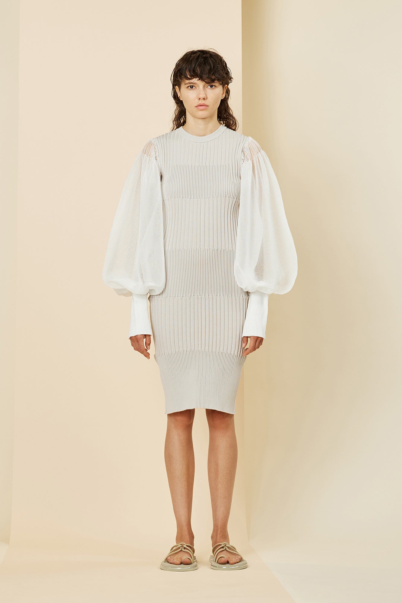 Model height: 176cm Wearing size: 3