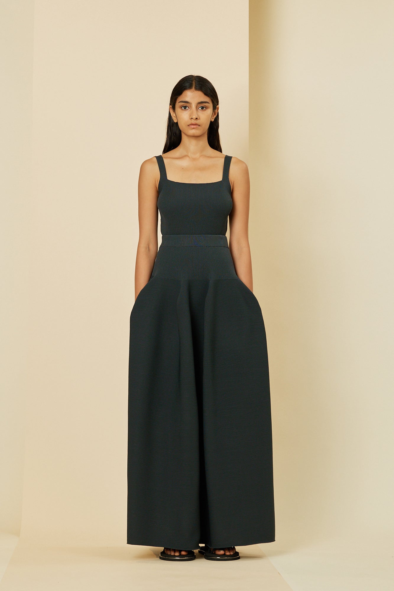 Model height: 172cm, wearing size: F