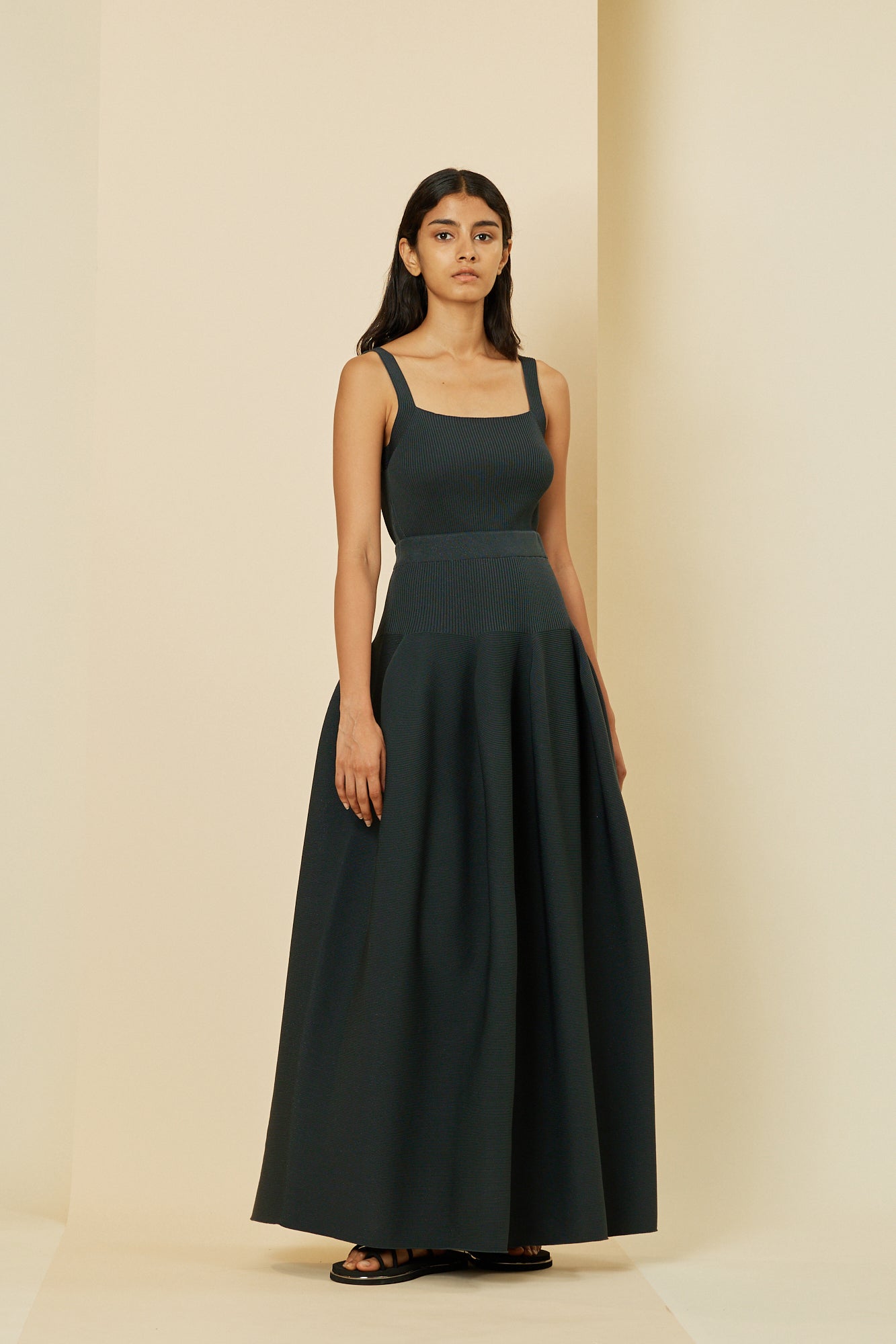 Model height: 172cm, wearing size: F