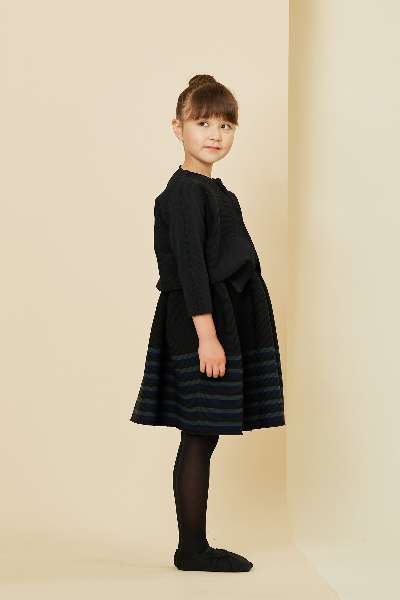 モデル身長:128cm 着用サイズ:5