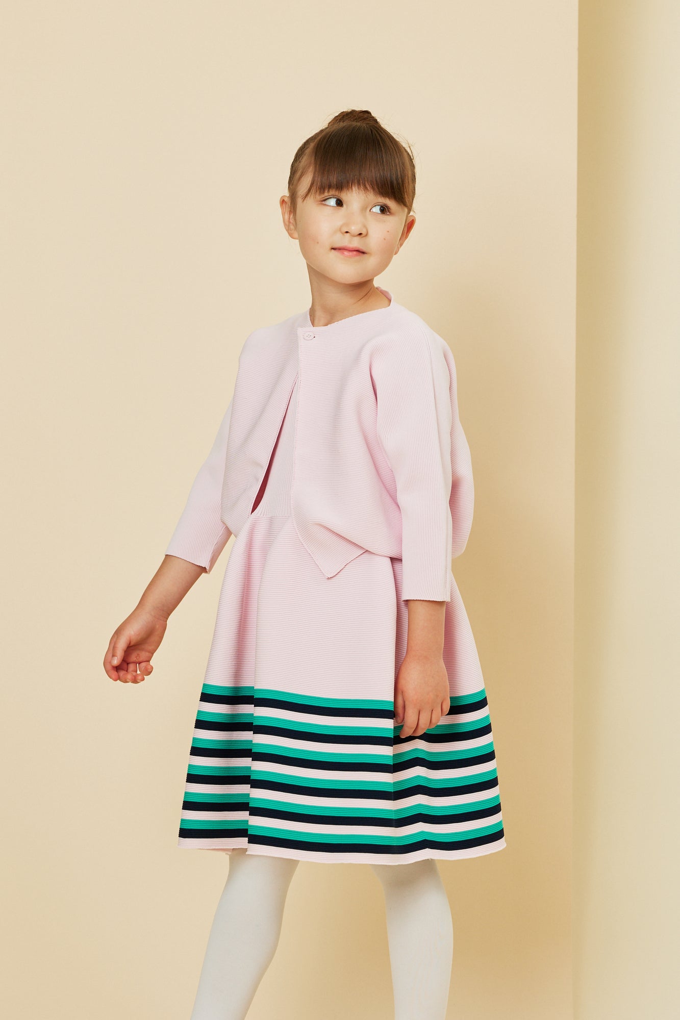 モデル身長:128cm 着用サイズ:5