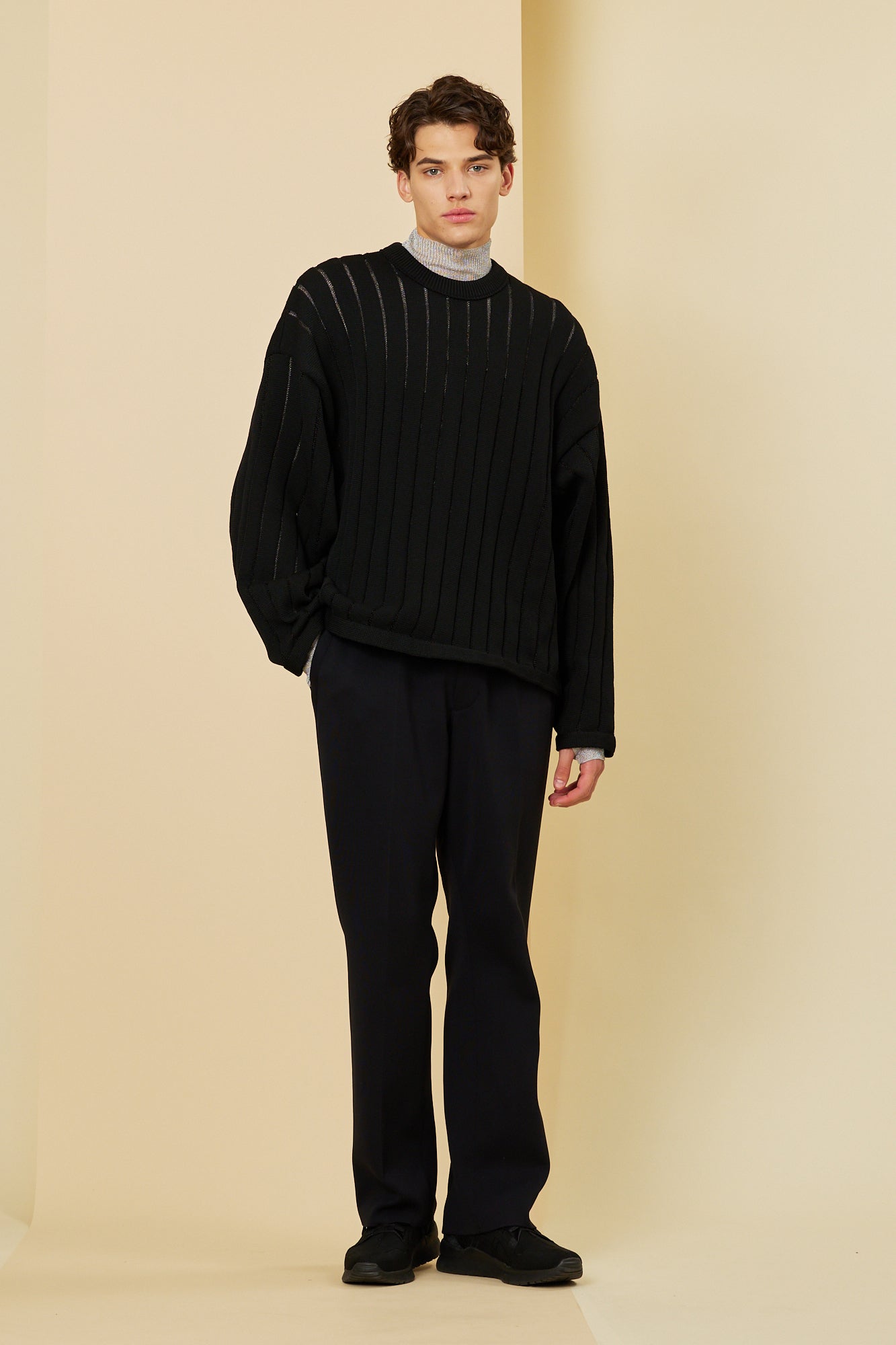 モデル身長:186cm 着用サイズ:5