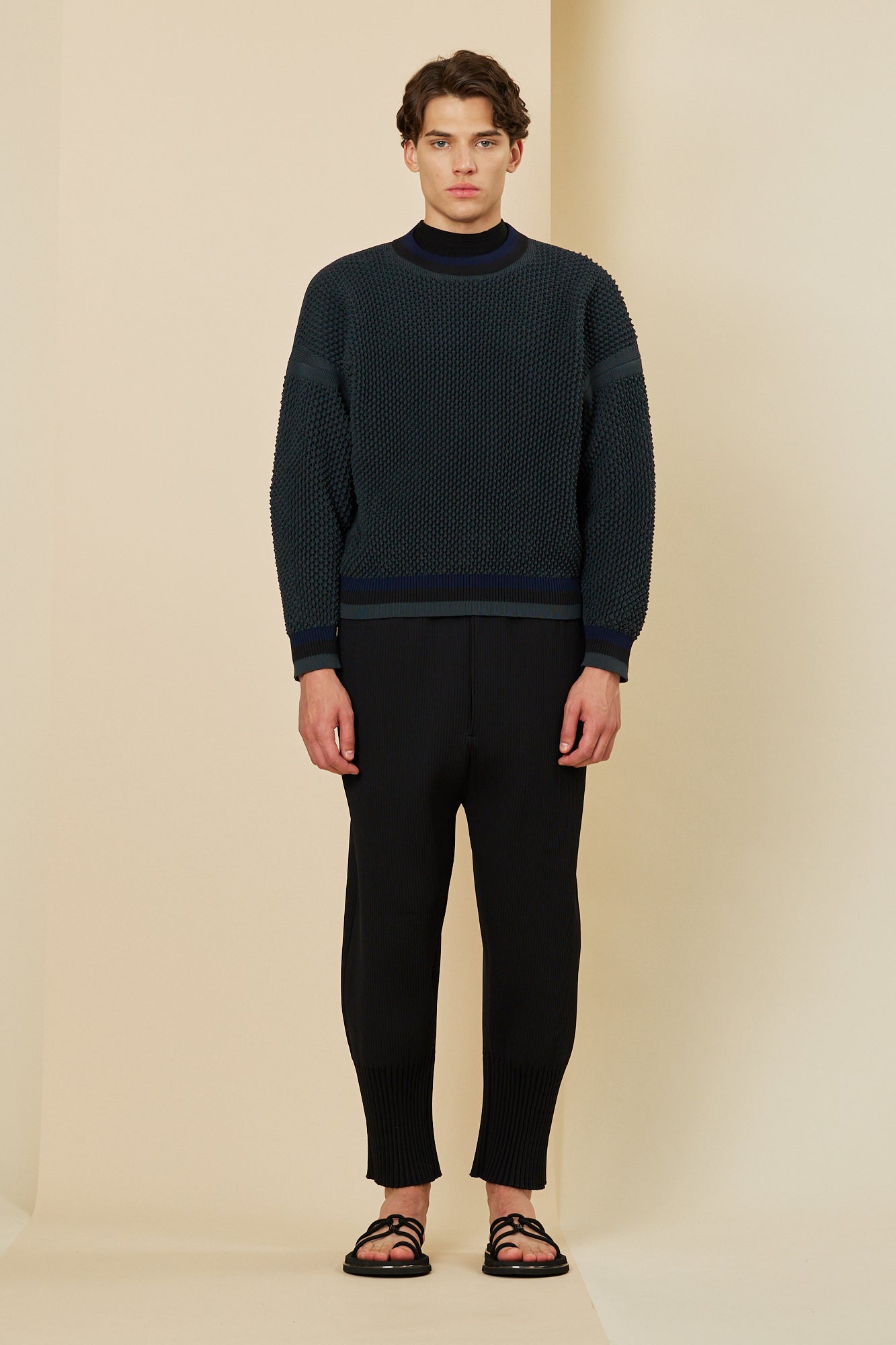 Model height: 186cm Wearing size: 5