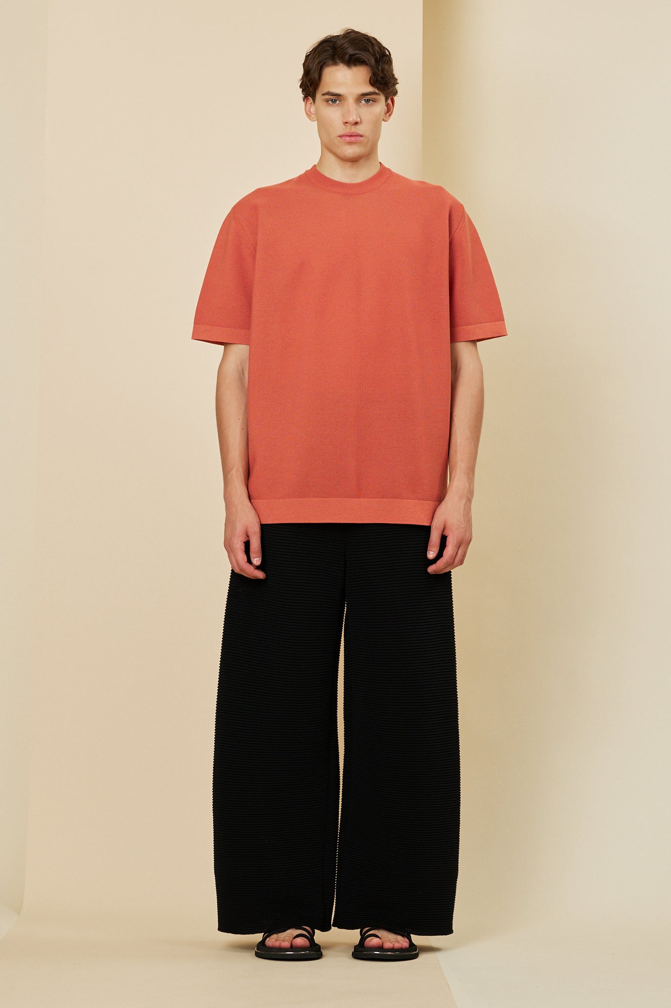 Model height: 186cm Wearing size: 5