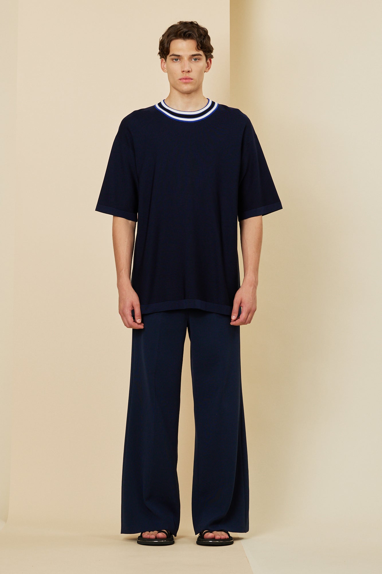Model height: 186cm Wearing size: 5
