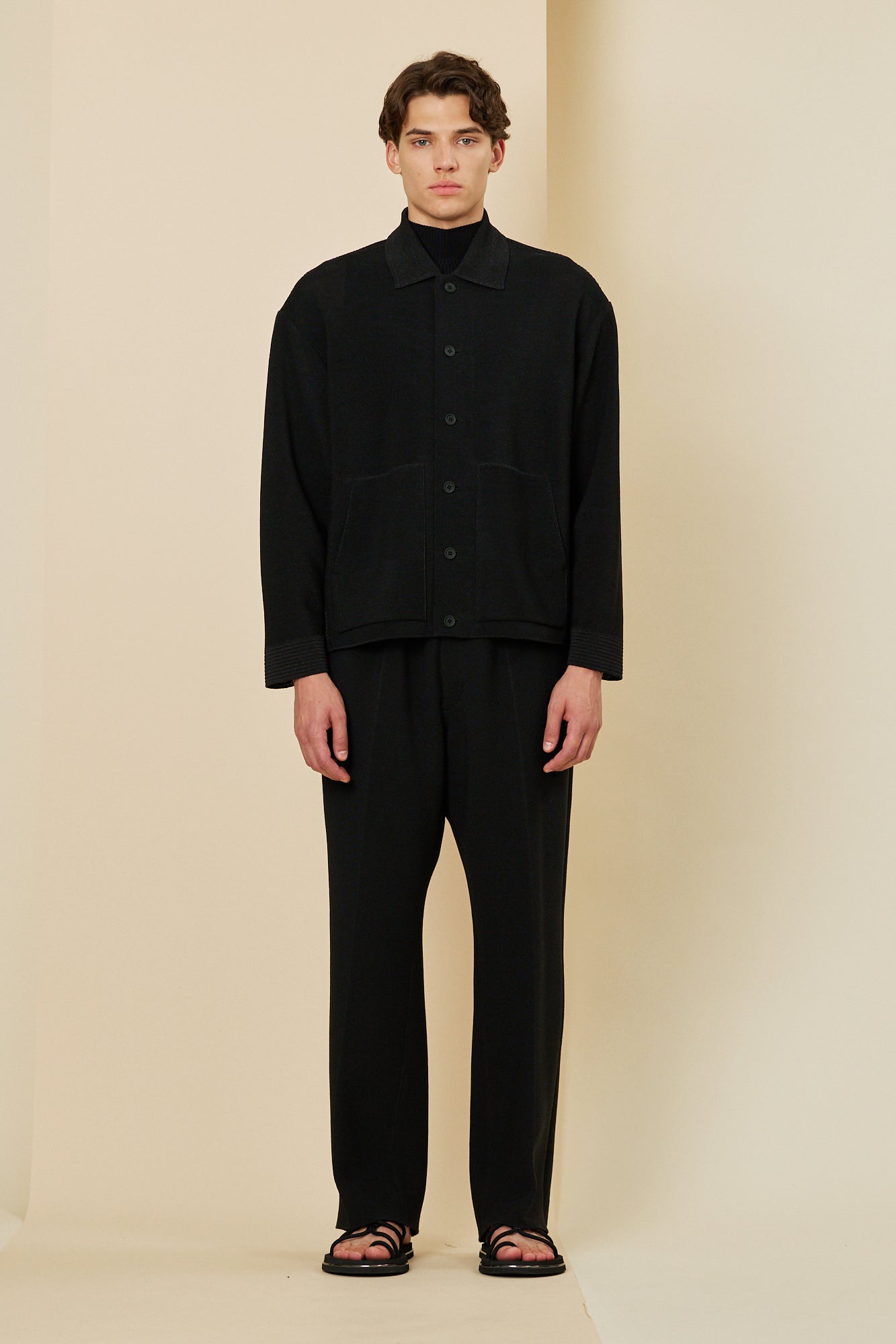 Model height: 186cm Wearing size: 5