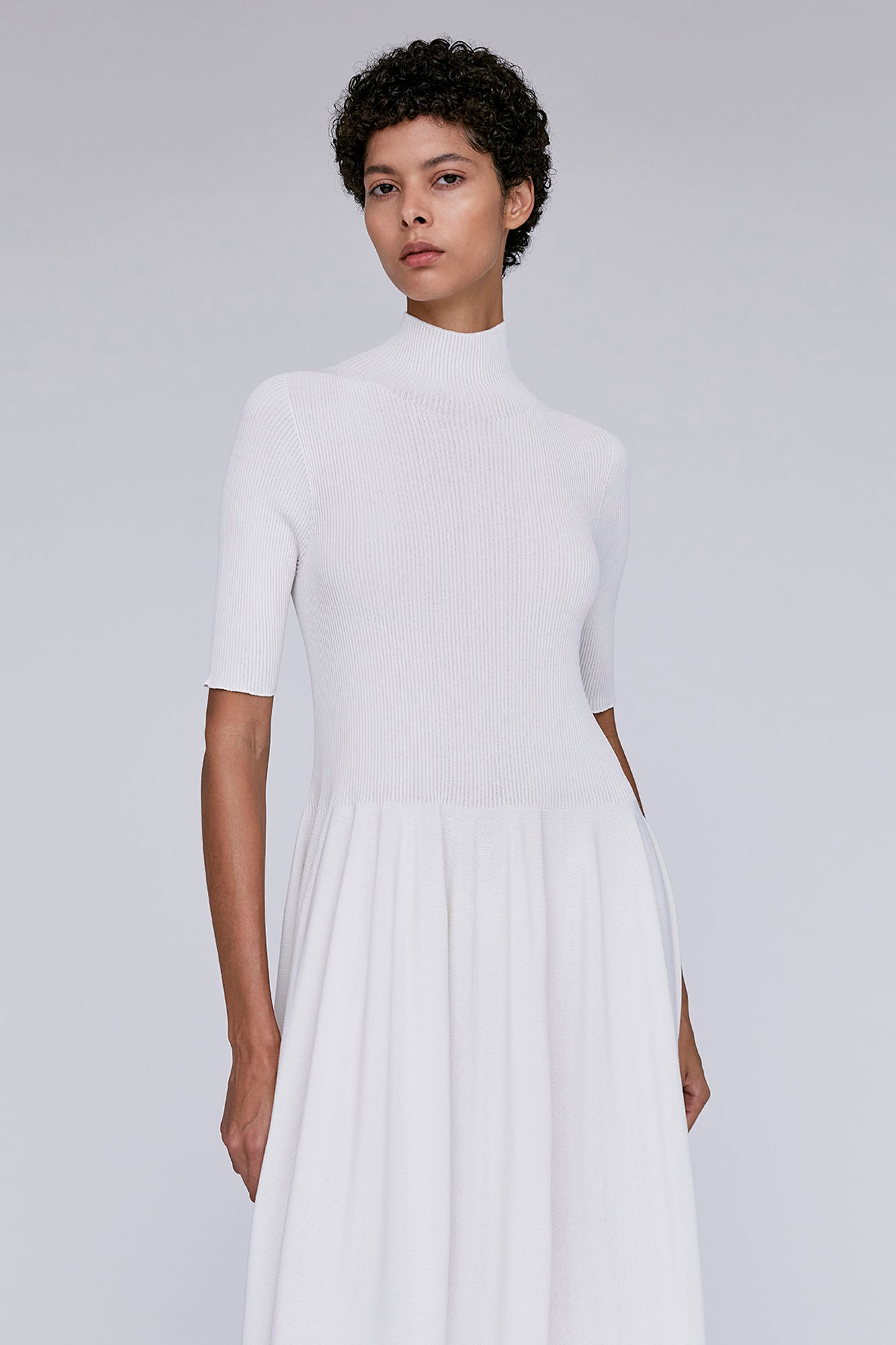 Model height: 177cm Wearing size: 3