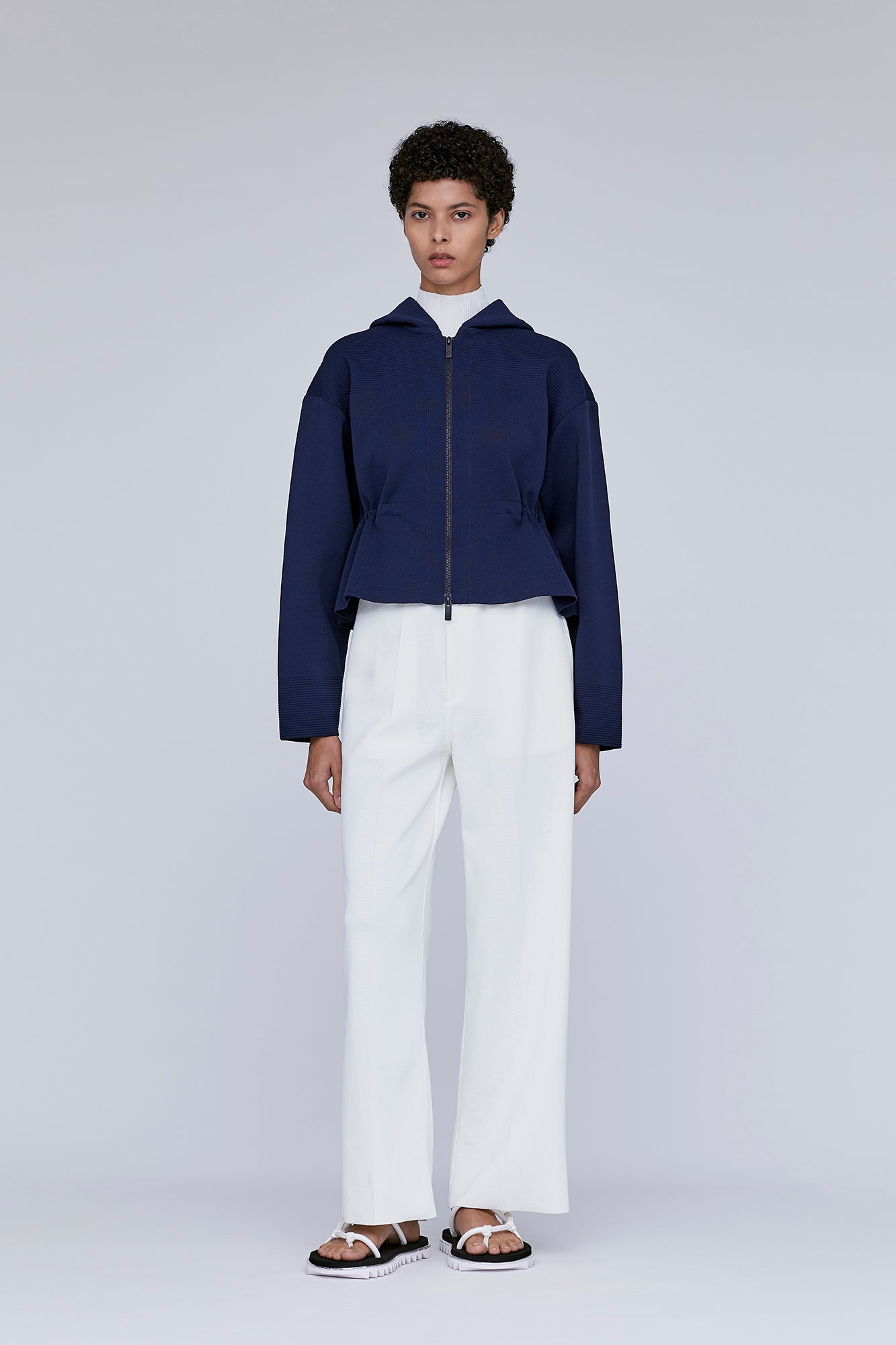 Model height: 177cm Wearing size: 3