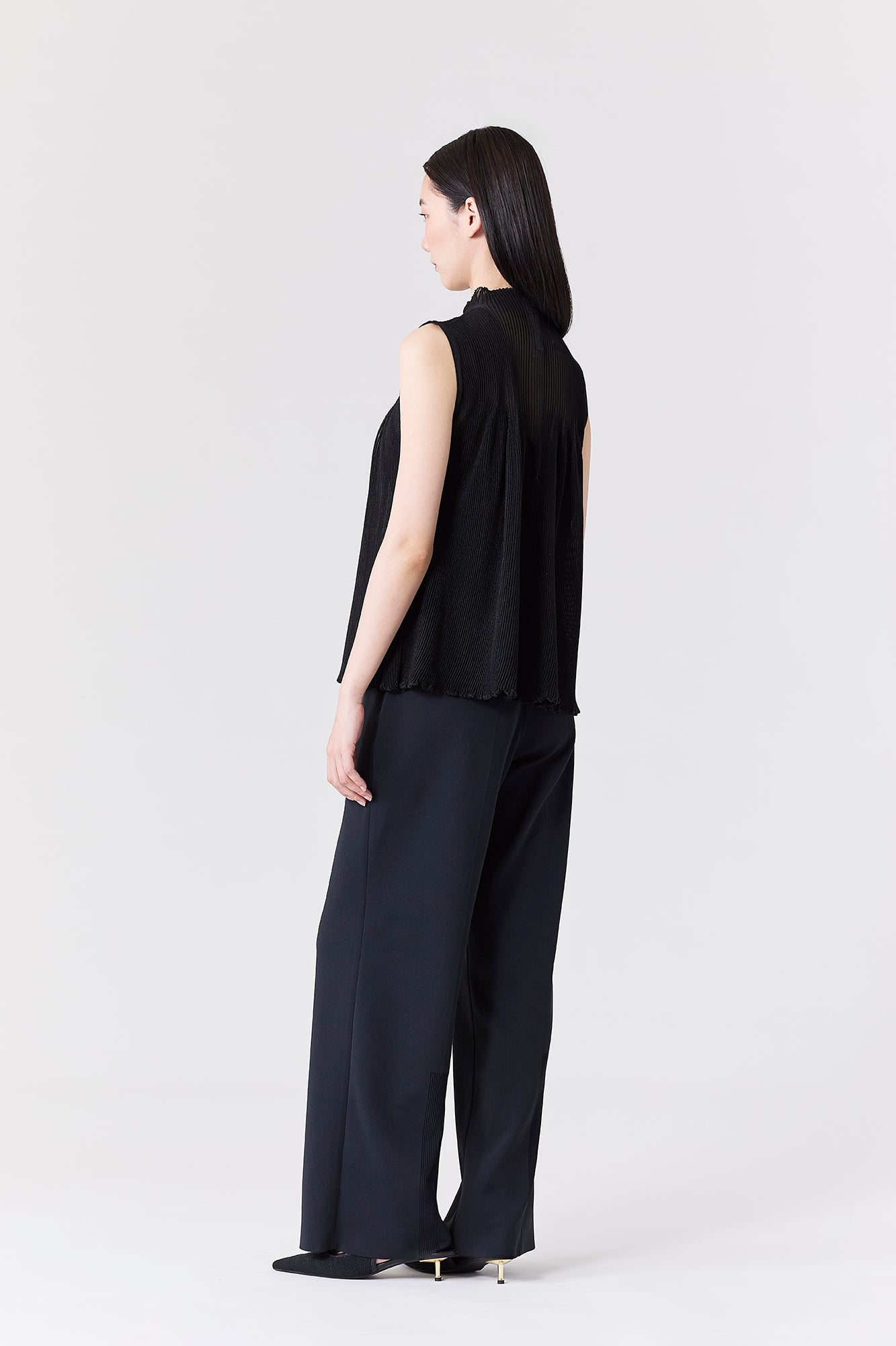 モデル身長:174cm 着用サイズ:F (One size)