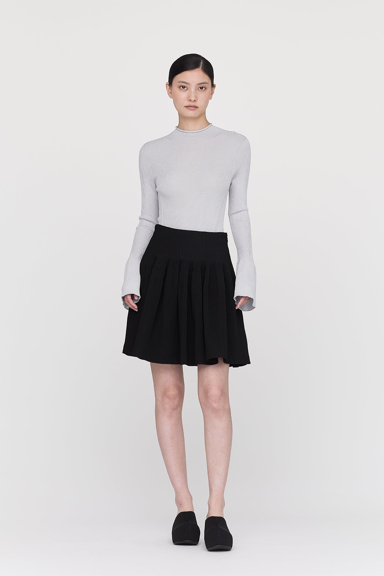 Model height: 173cm Wearing size: 3