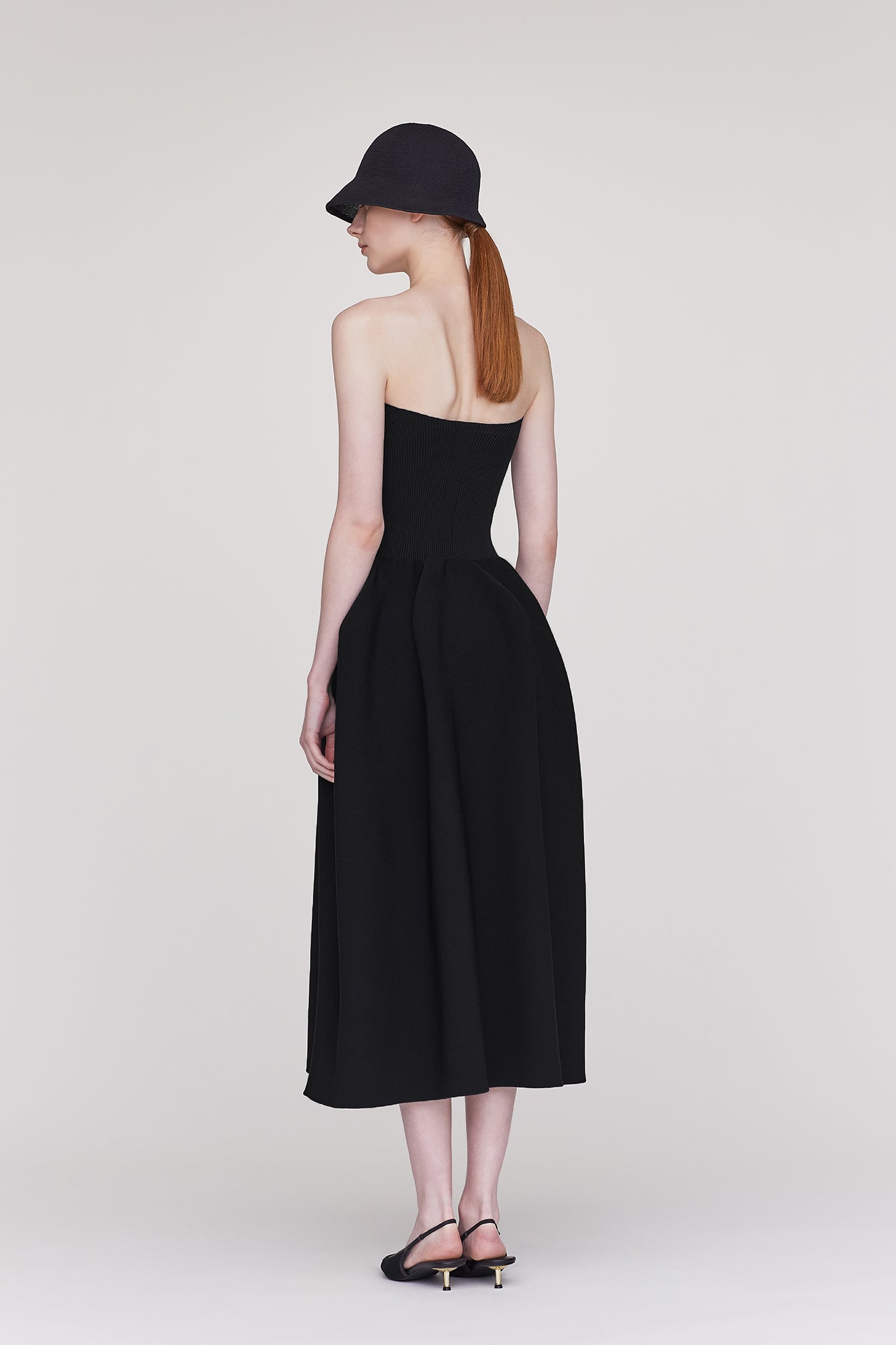 Model height: 177cm, wearing size: F