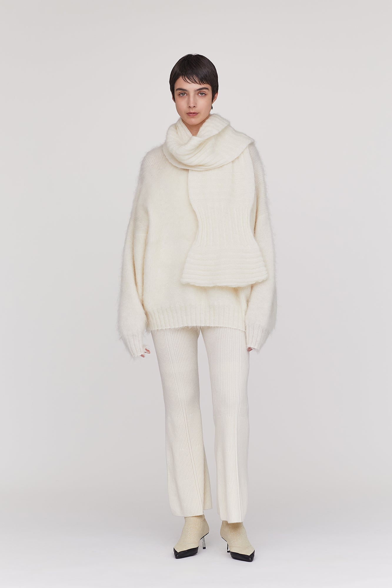 MOHAIR GARTER RIB SCARF