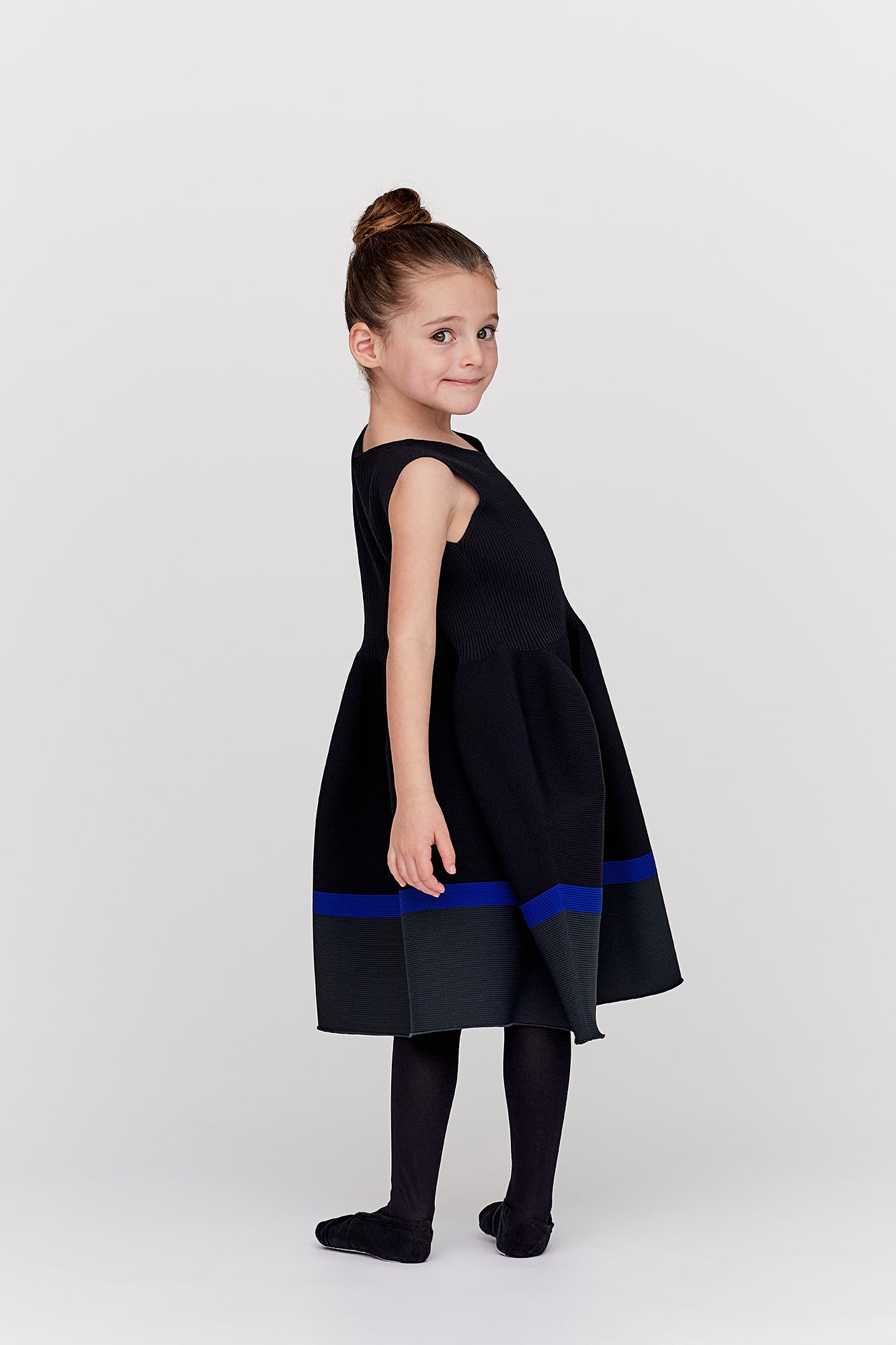 モデル身長:118cm 着用サイズ:5