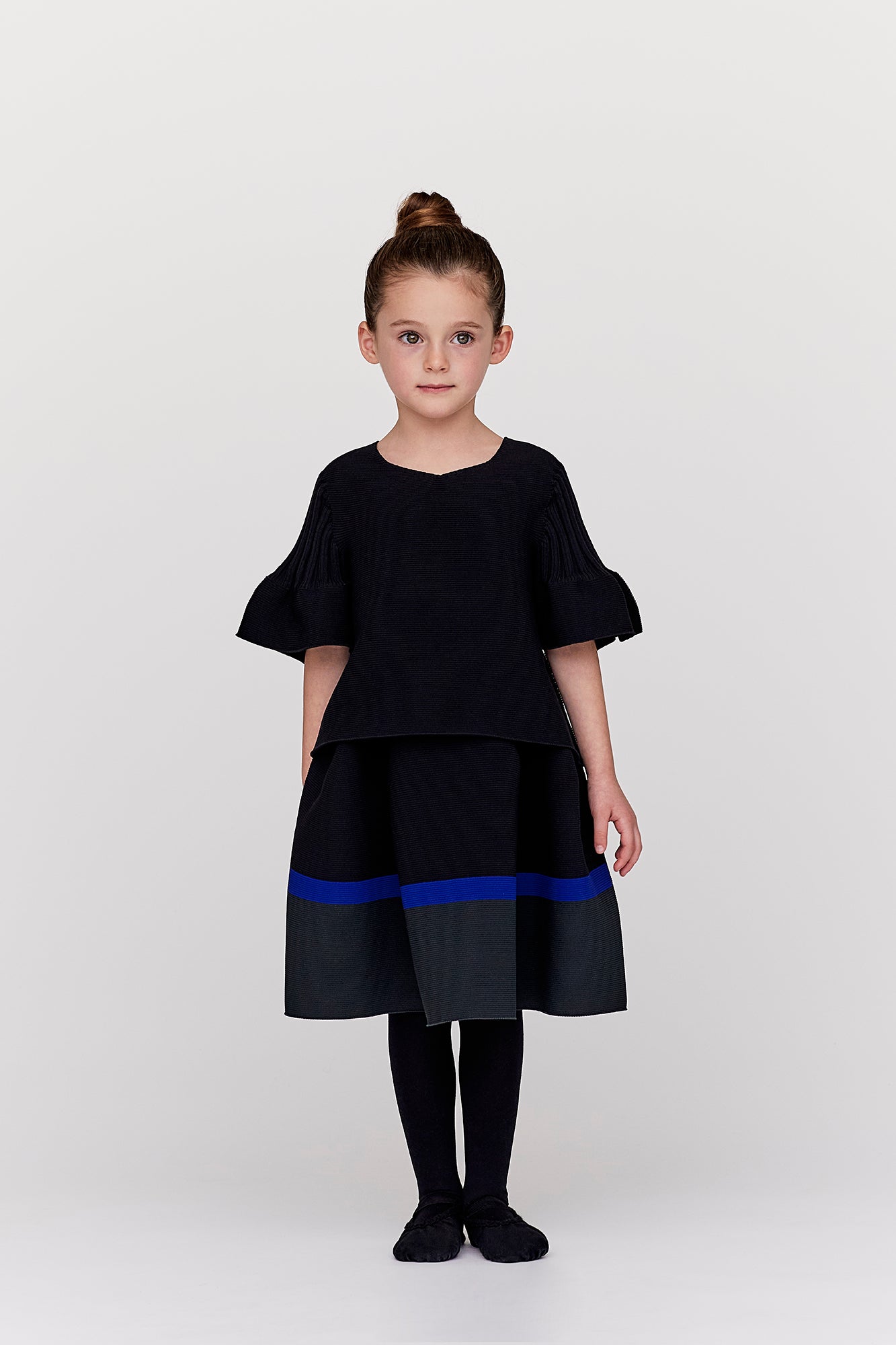 Model height: 118cm Wearing size: 5