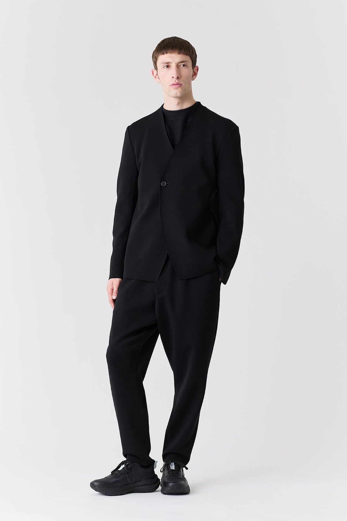 モデル身長:186cm 着用サイズ:5
