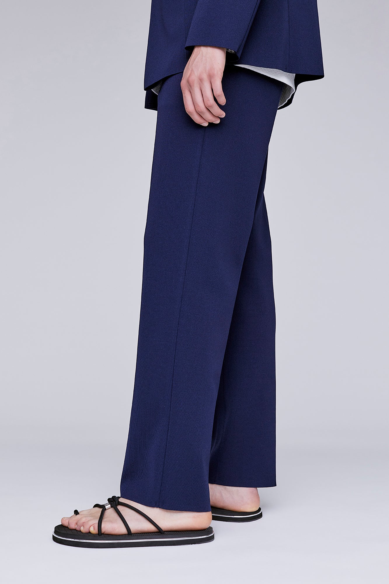 Model height: 187cm Wearing size: 5