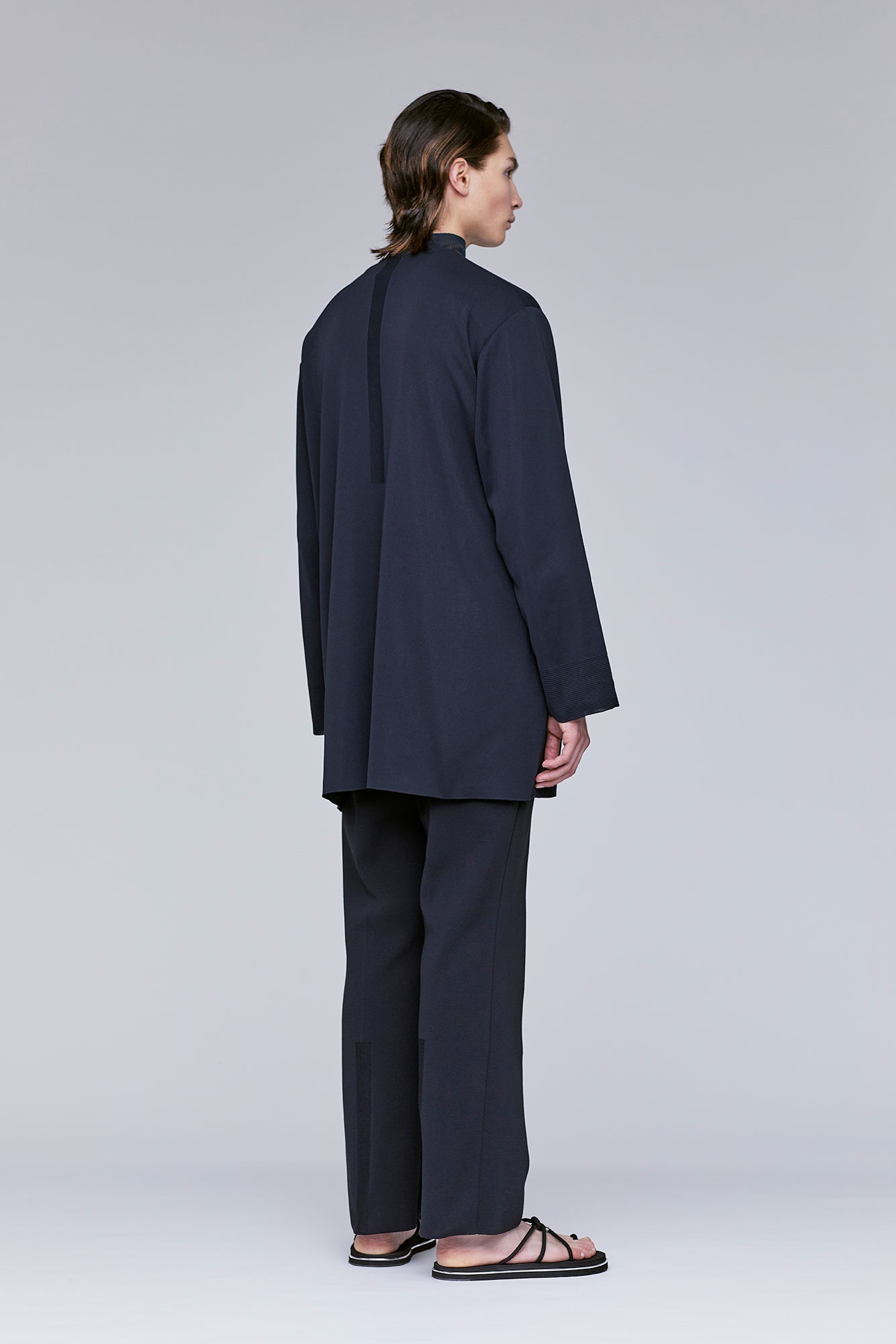 Model height: 187cm Wearing size: 5