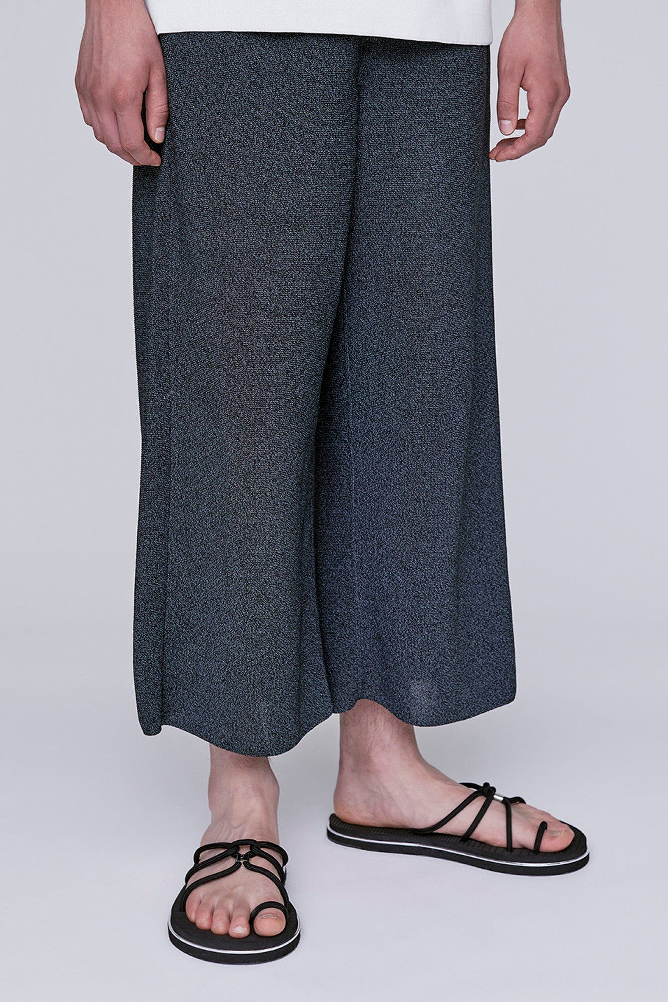 Model height: 187cm Wearing size: 5