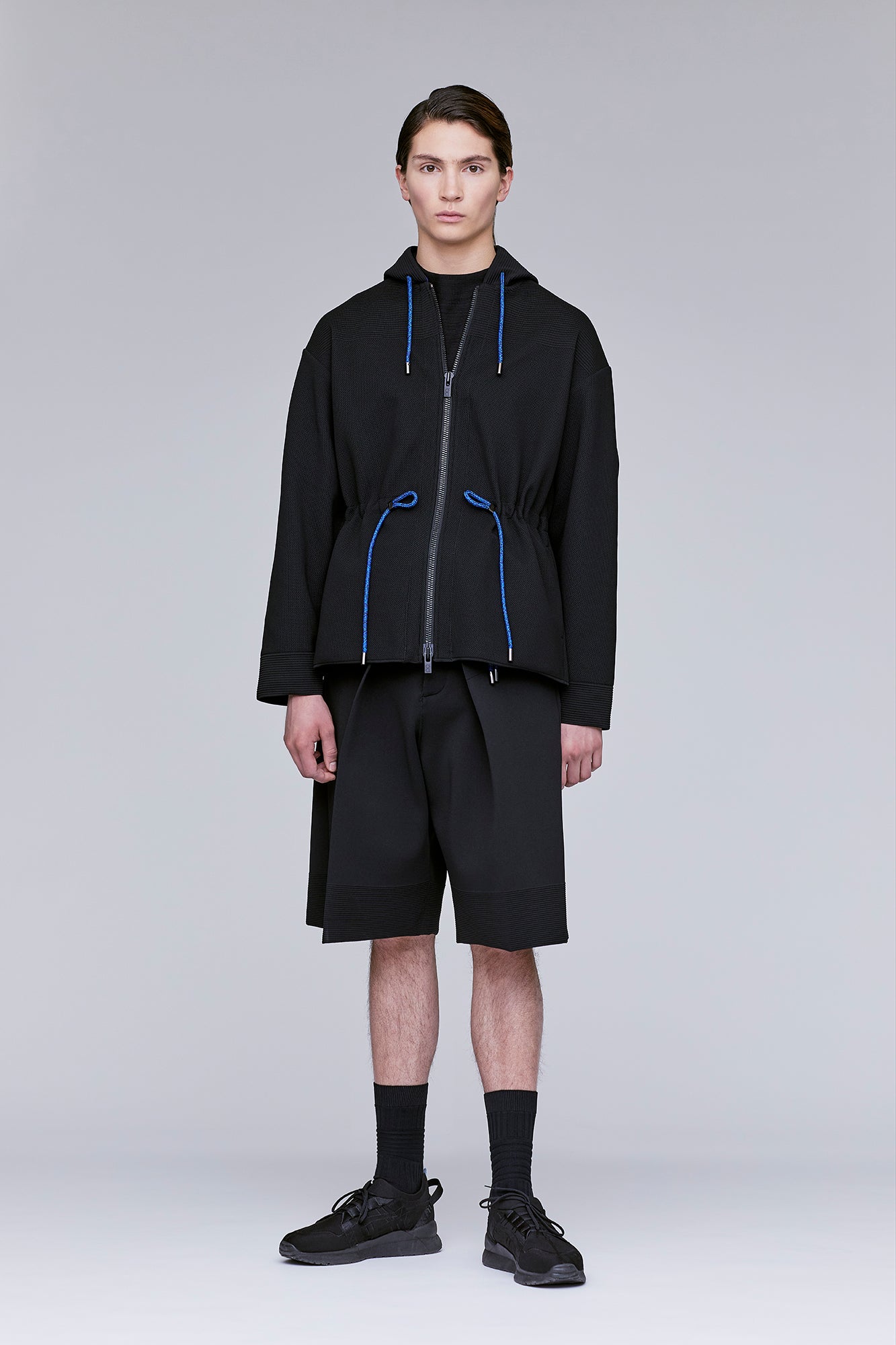 モデル身長:187cm 着用サイズ:5