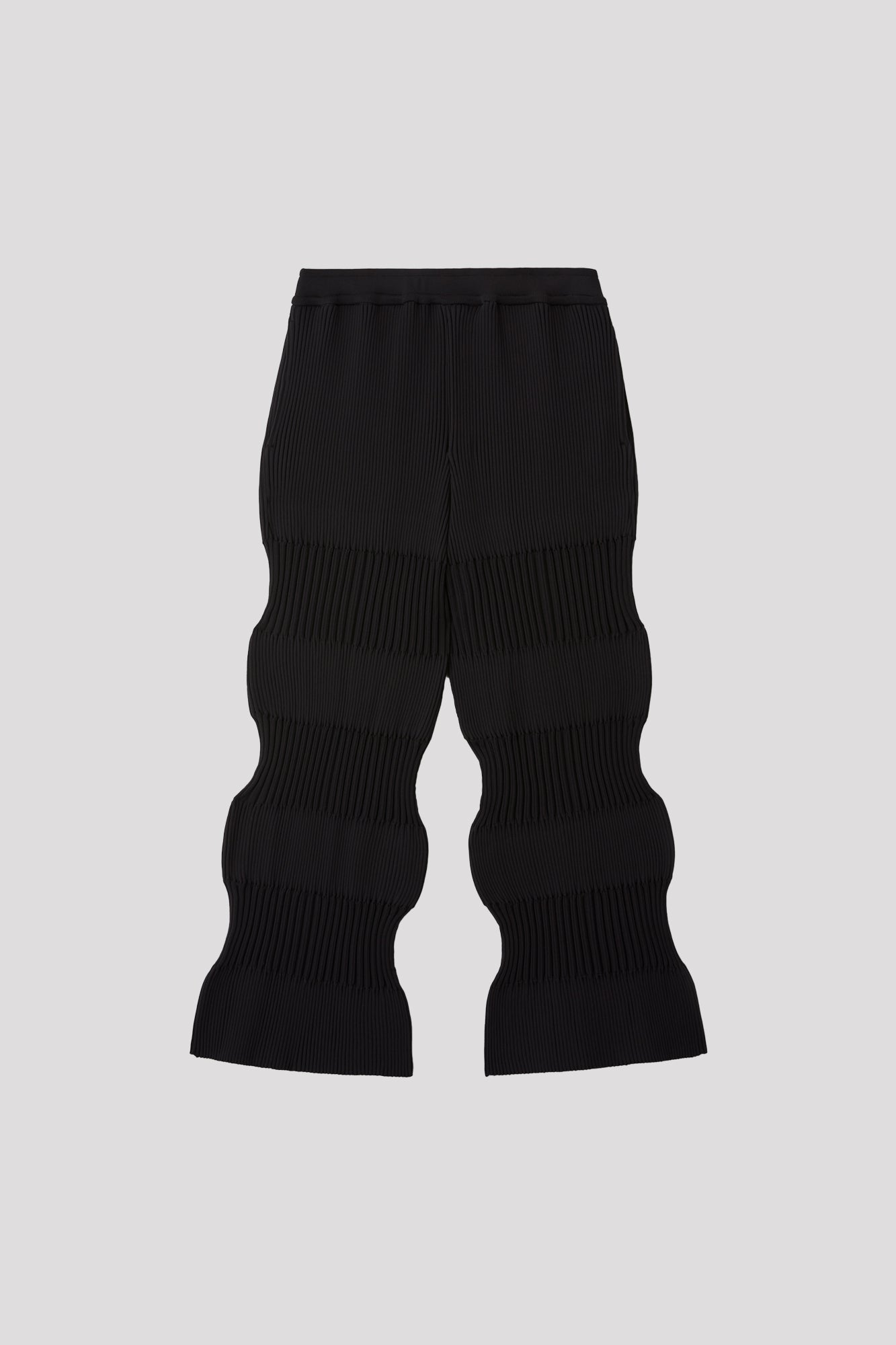 新品タグ付き】CFCL FLUTED PANTS ブラック - カジュアルパンツ