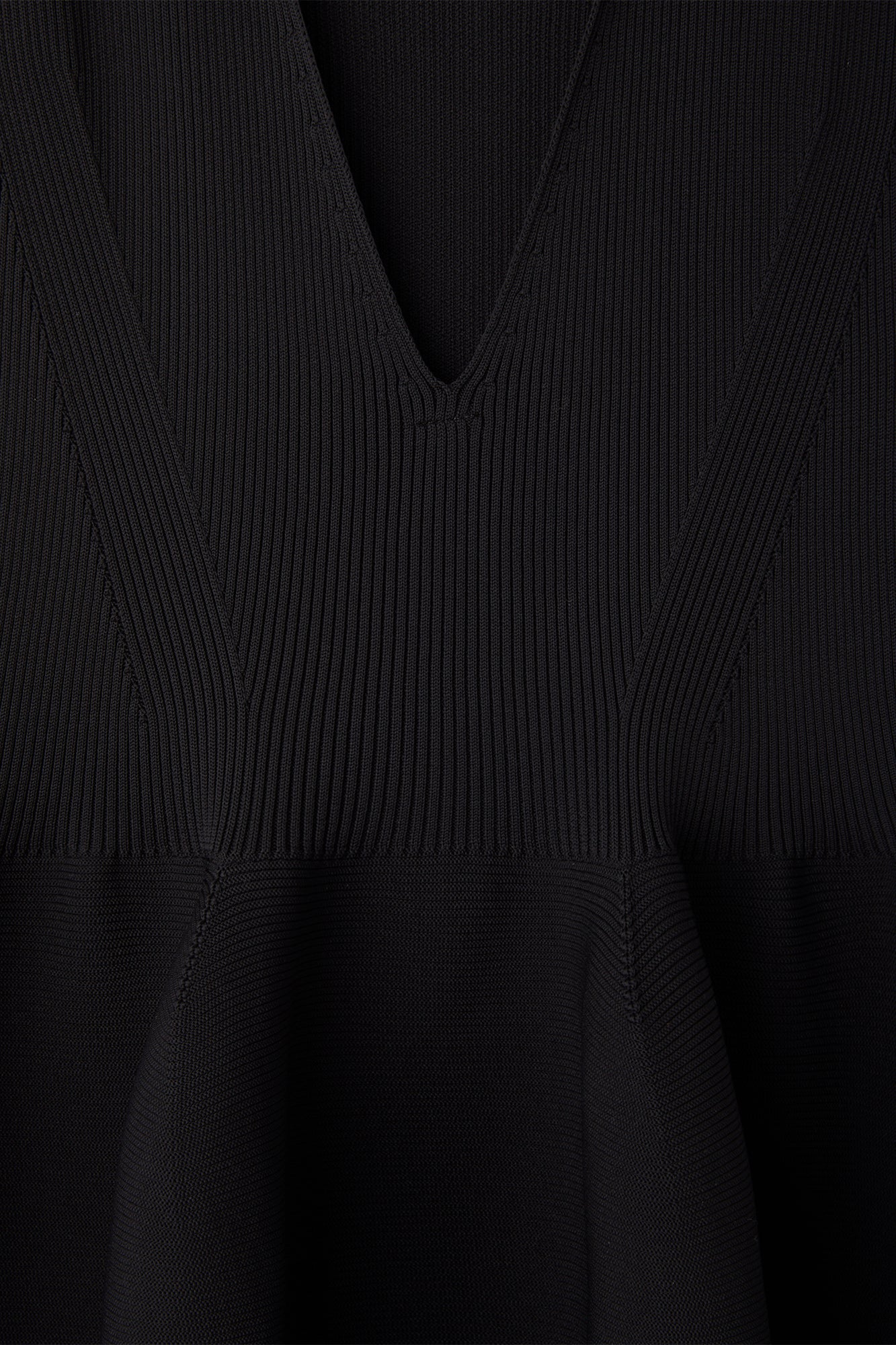 POTTERY V-NECK SLEEVELESS DRESS