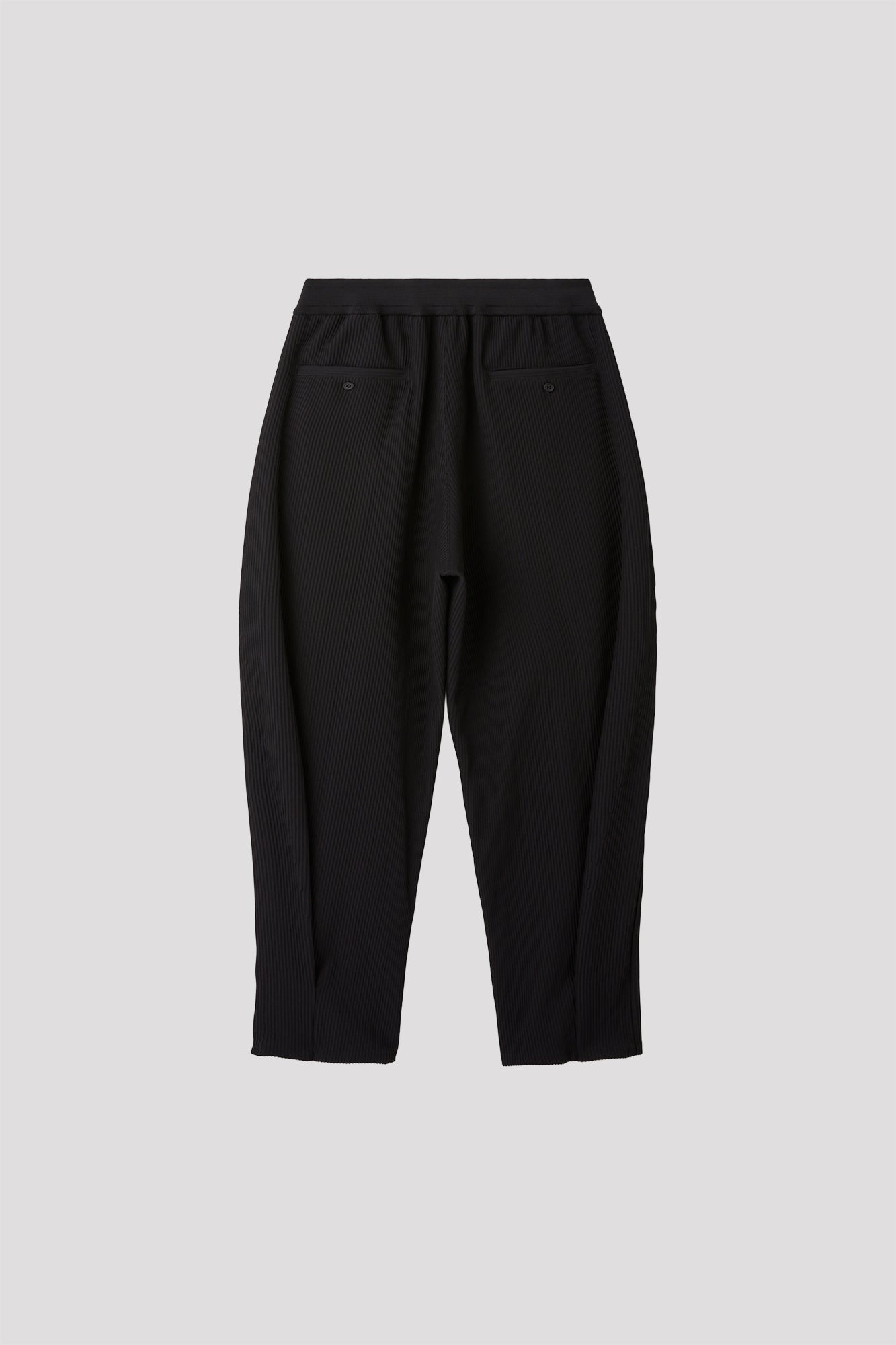 SOFT HYPHA TUCKED PANTS