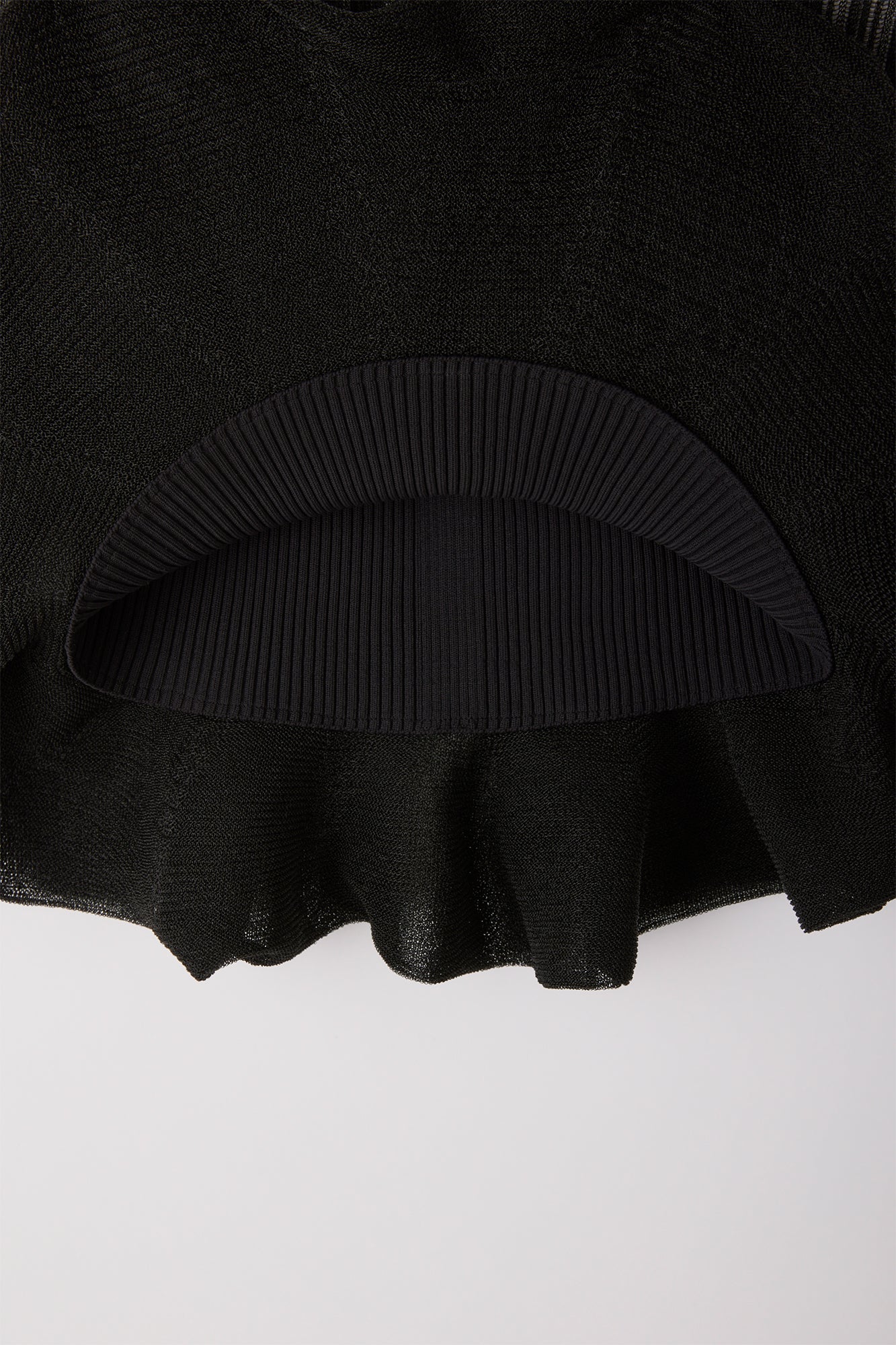 OVERWRAPPED POTTERY TOP