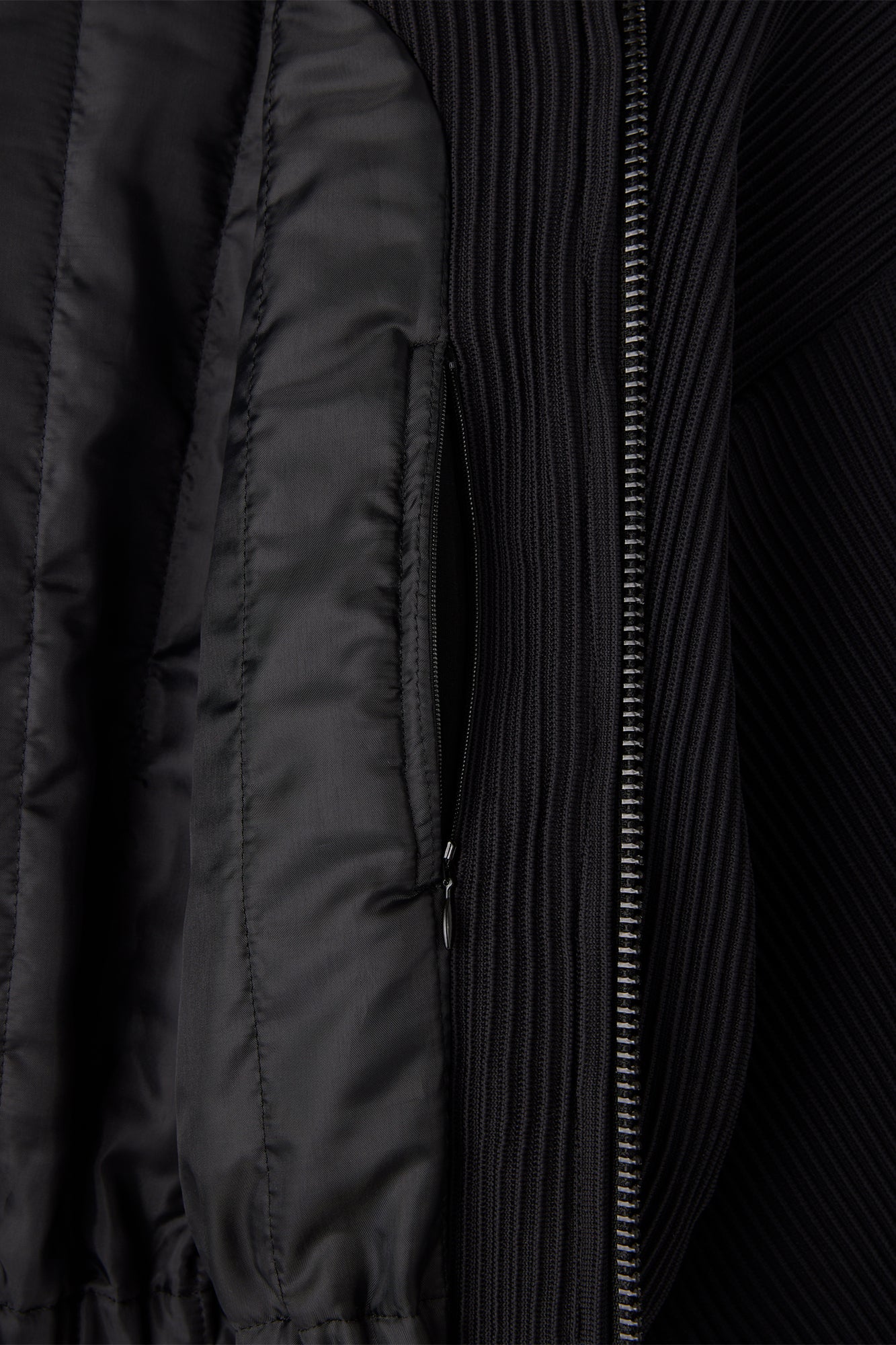 PADDED HYPHA CROPPED HOODIE BOMBER JACKET