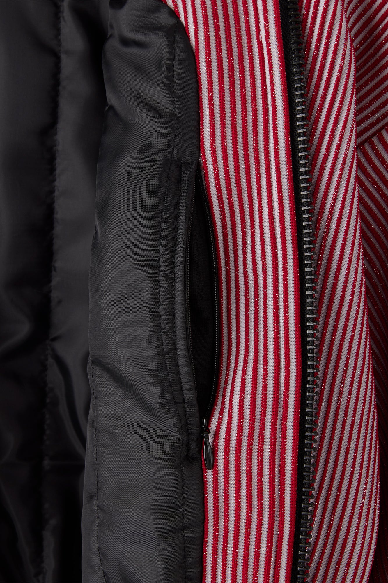 PADDED HYPHA CROPPED HOODIE BOMBER JACKET
