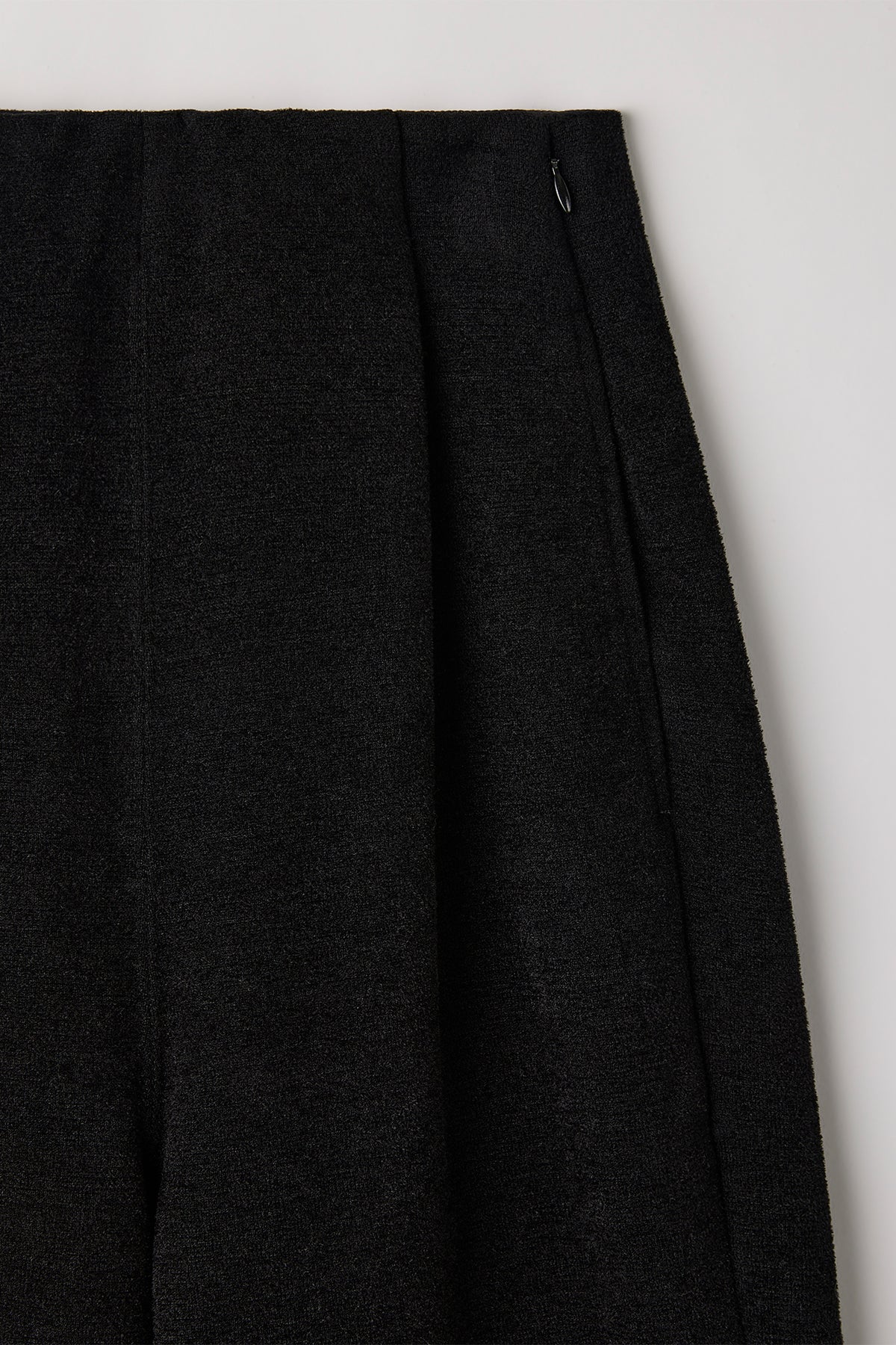 SOFT MILAN VELVET WIDE STRAIGHT PANTS