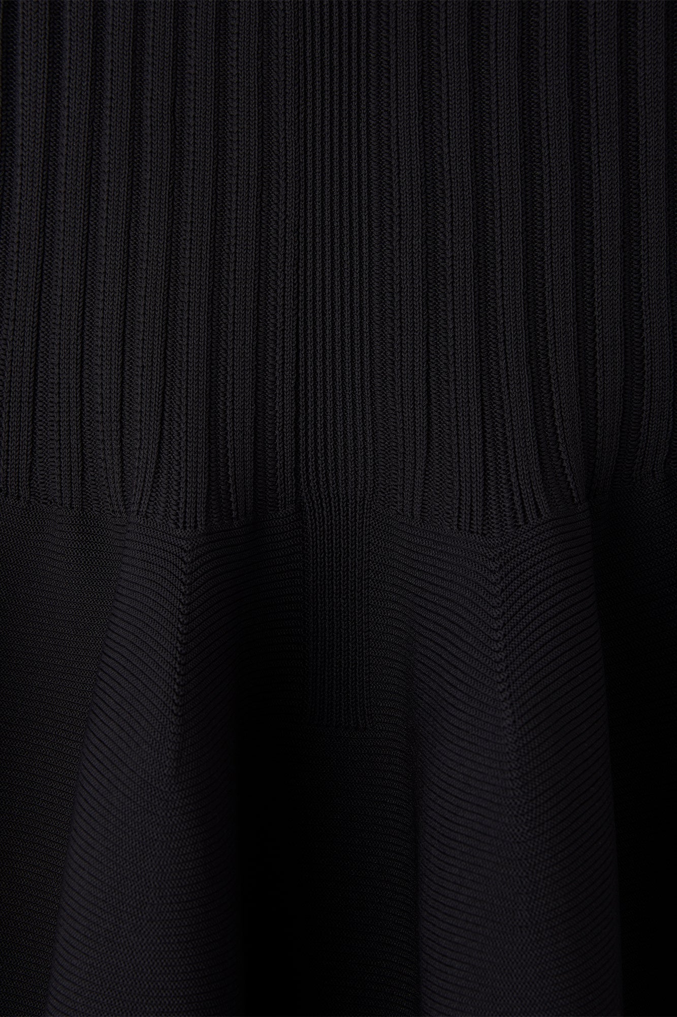 POTTERY LUCENT SLEEVELESS BUST FLARE DRESS