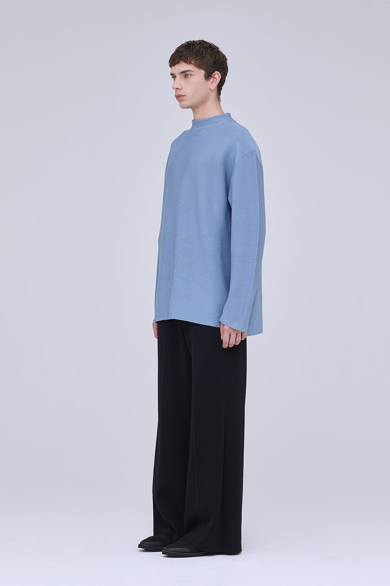 モデル身長:183cm 着用サイズ:5