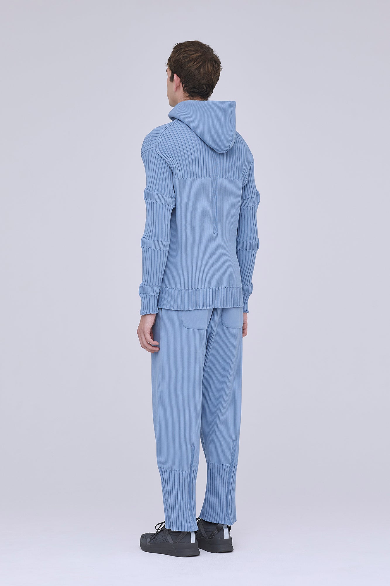 モデル身長:183cm 着用サイズ:5