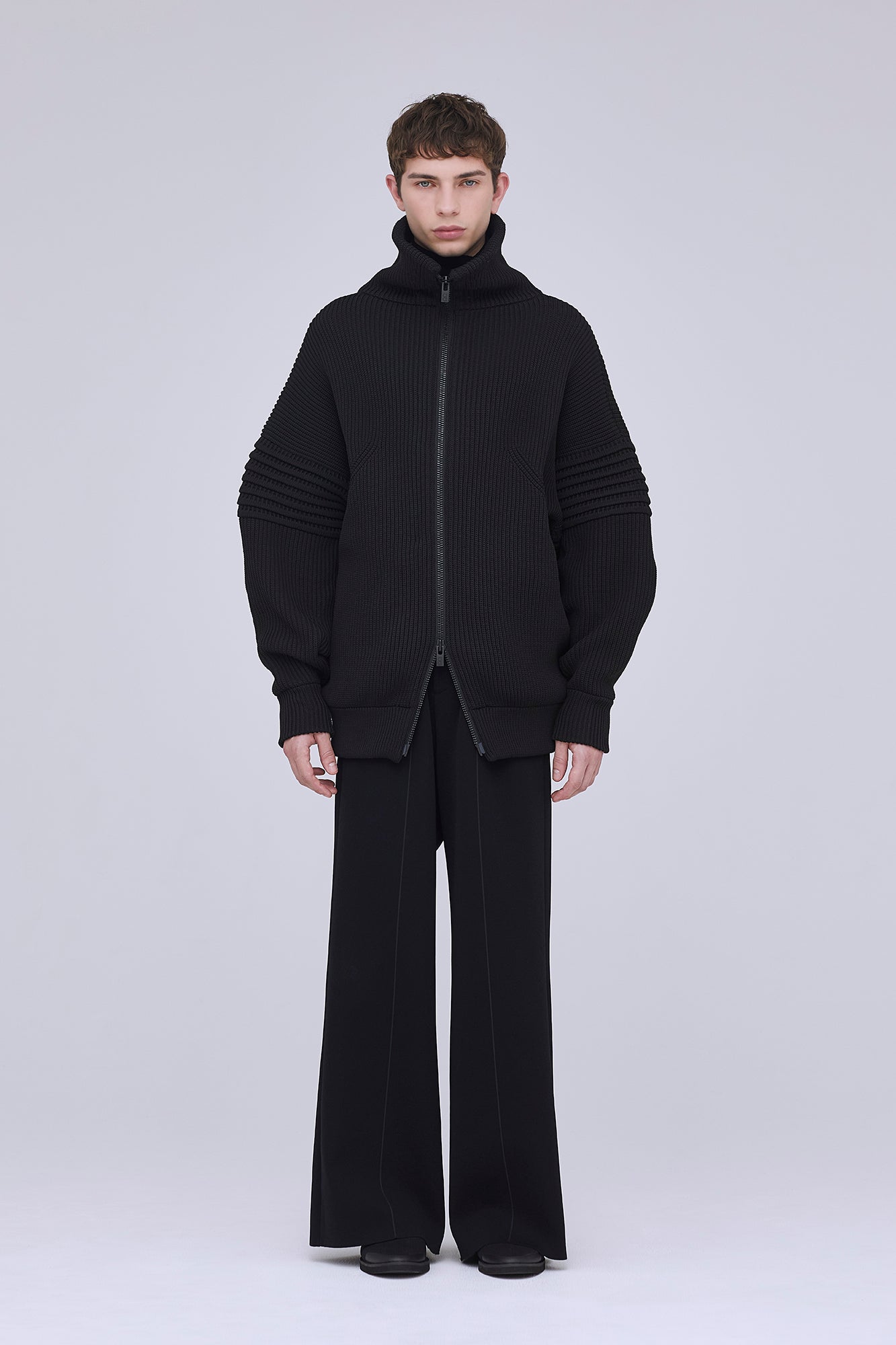 モデル身長:183cm 着用サイズ:5