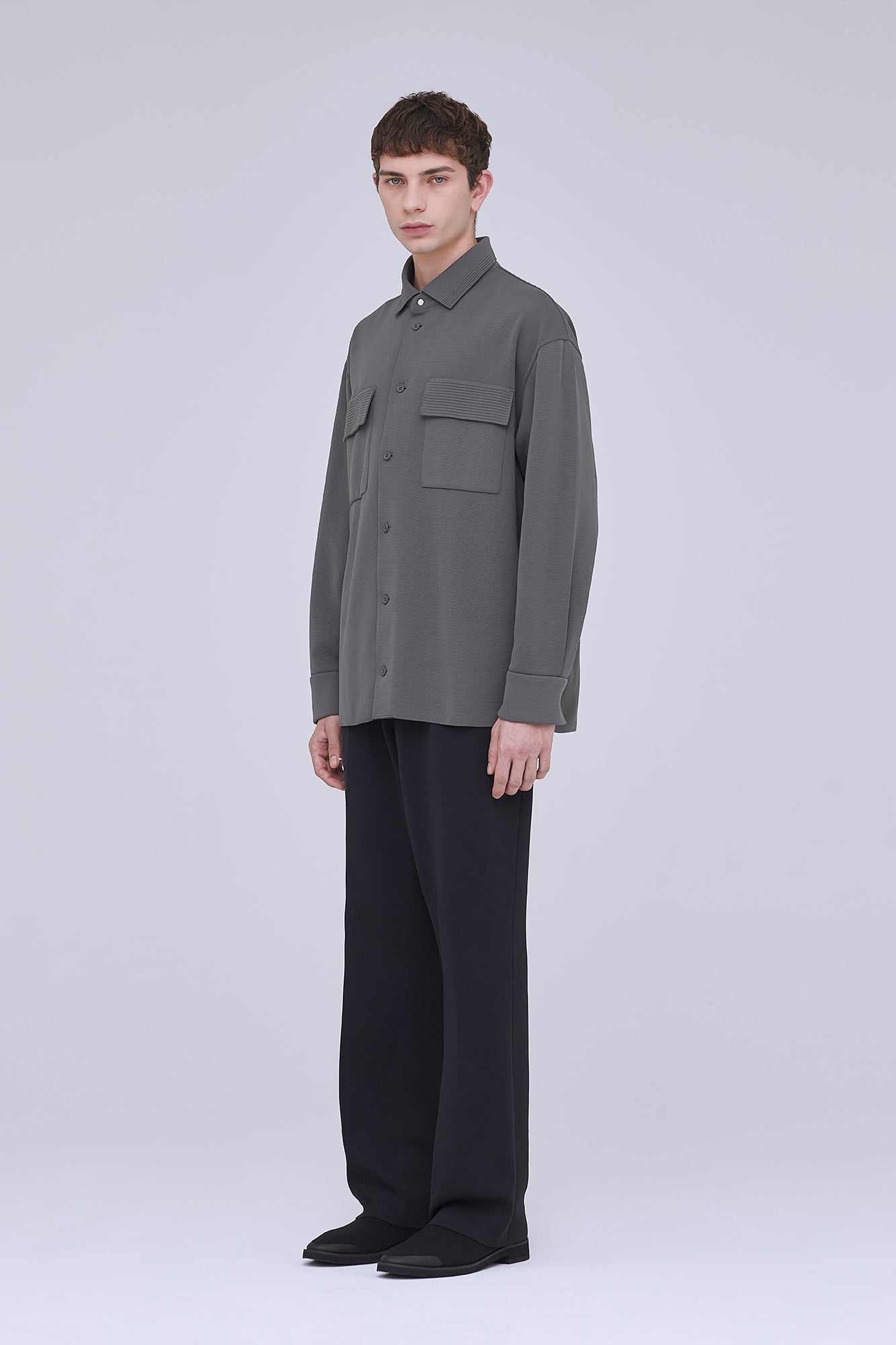 モデル身長:183cm 着用サイズ:5