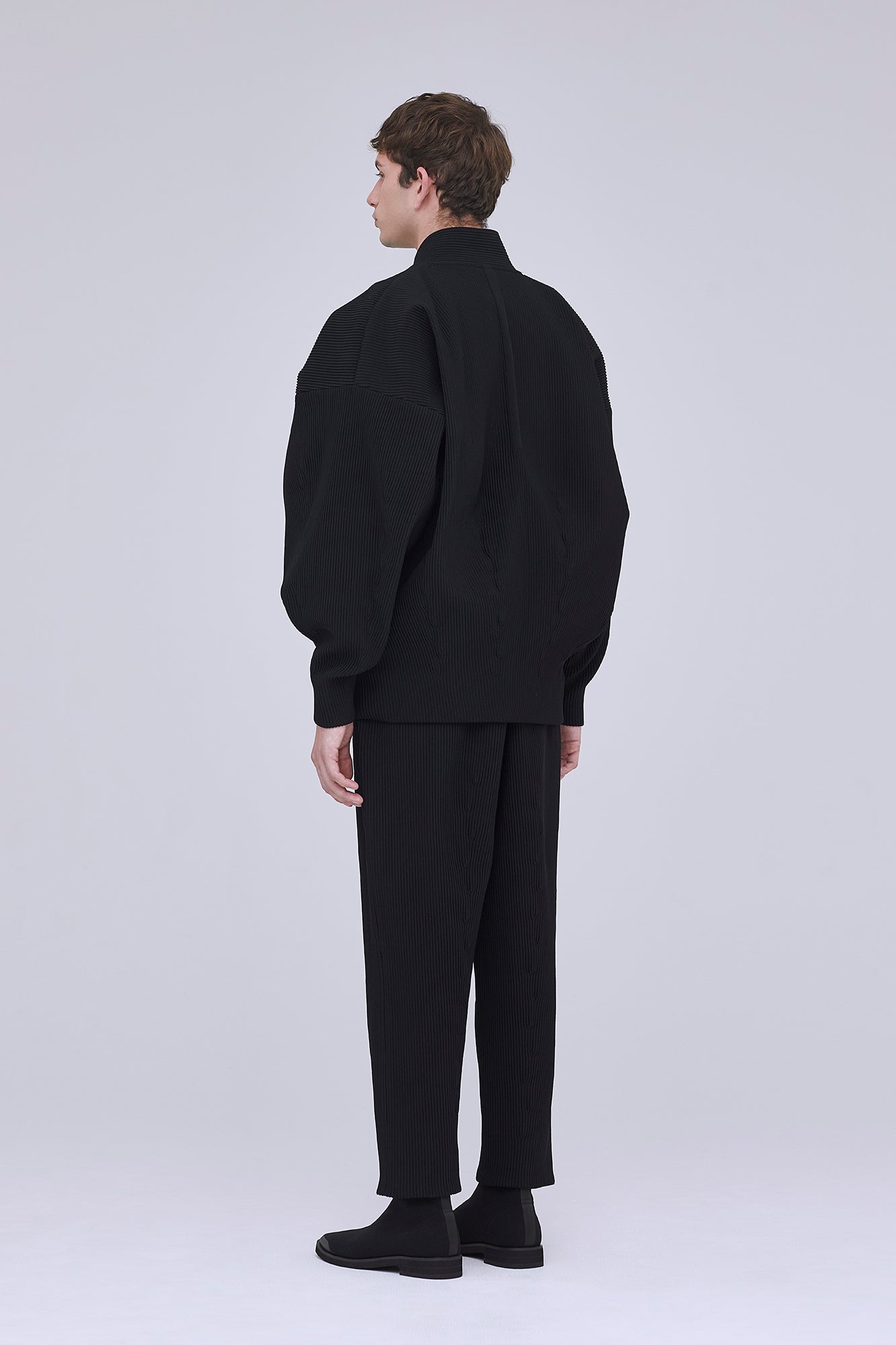 モデル身長:183cm 着用サイズ:5