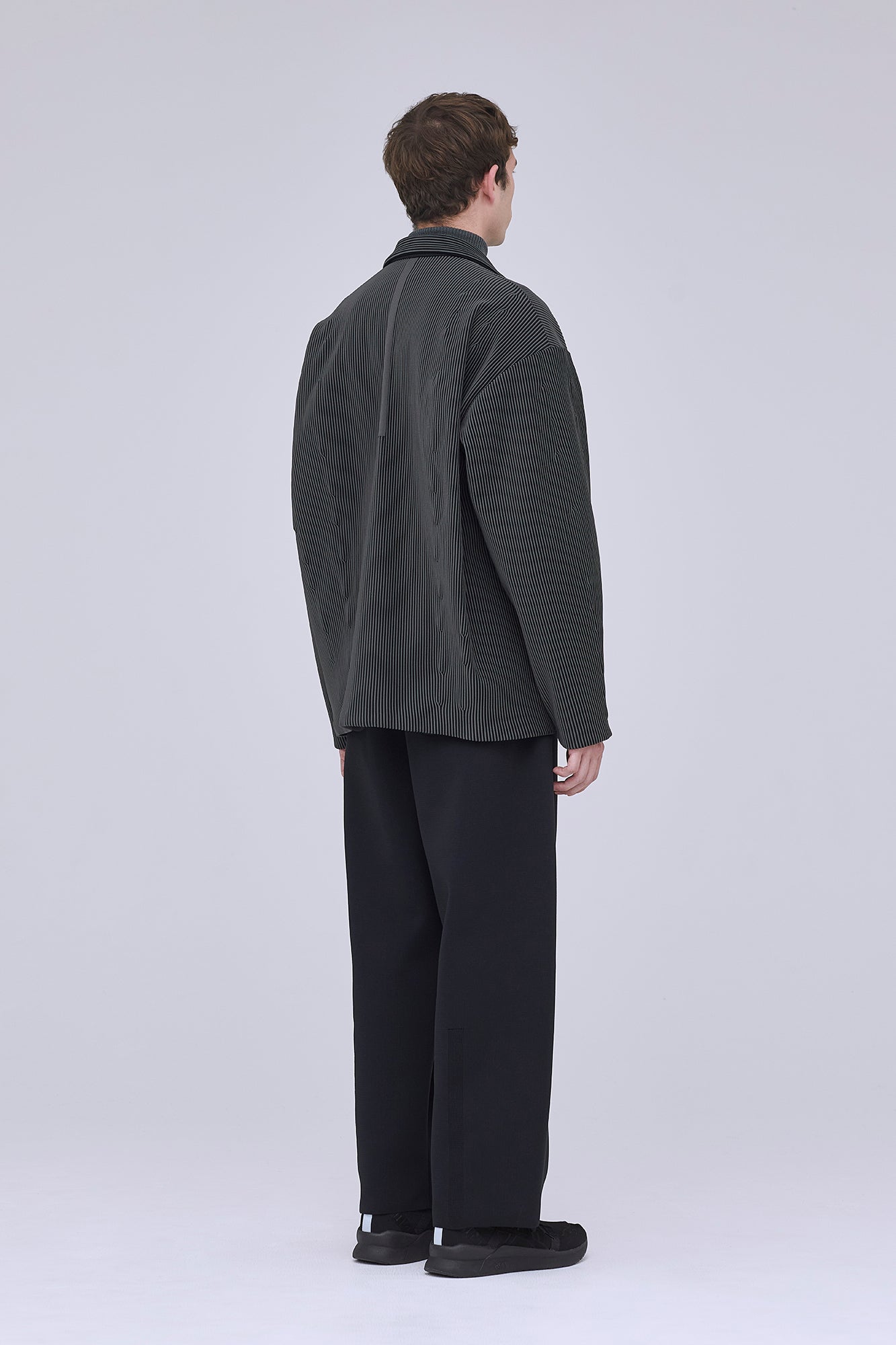 モデル身長:183cm 着用サイズ:5