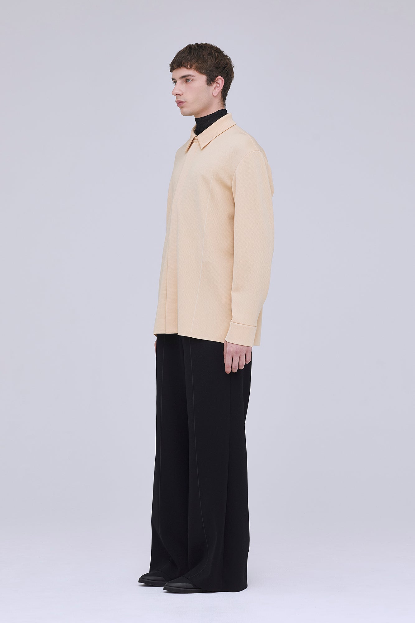 モデル身長:183cm 着用サイズ:5